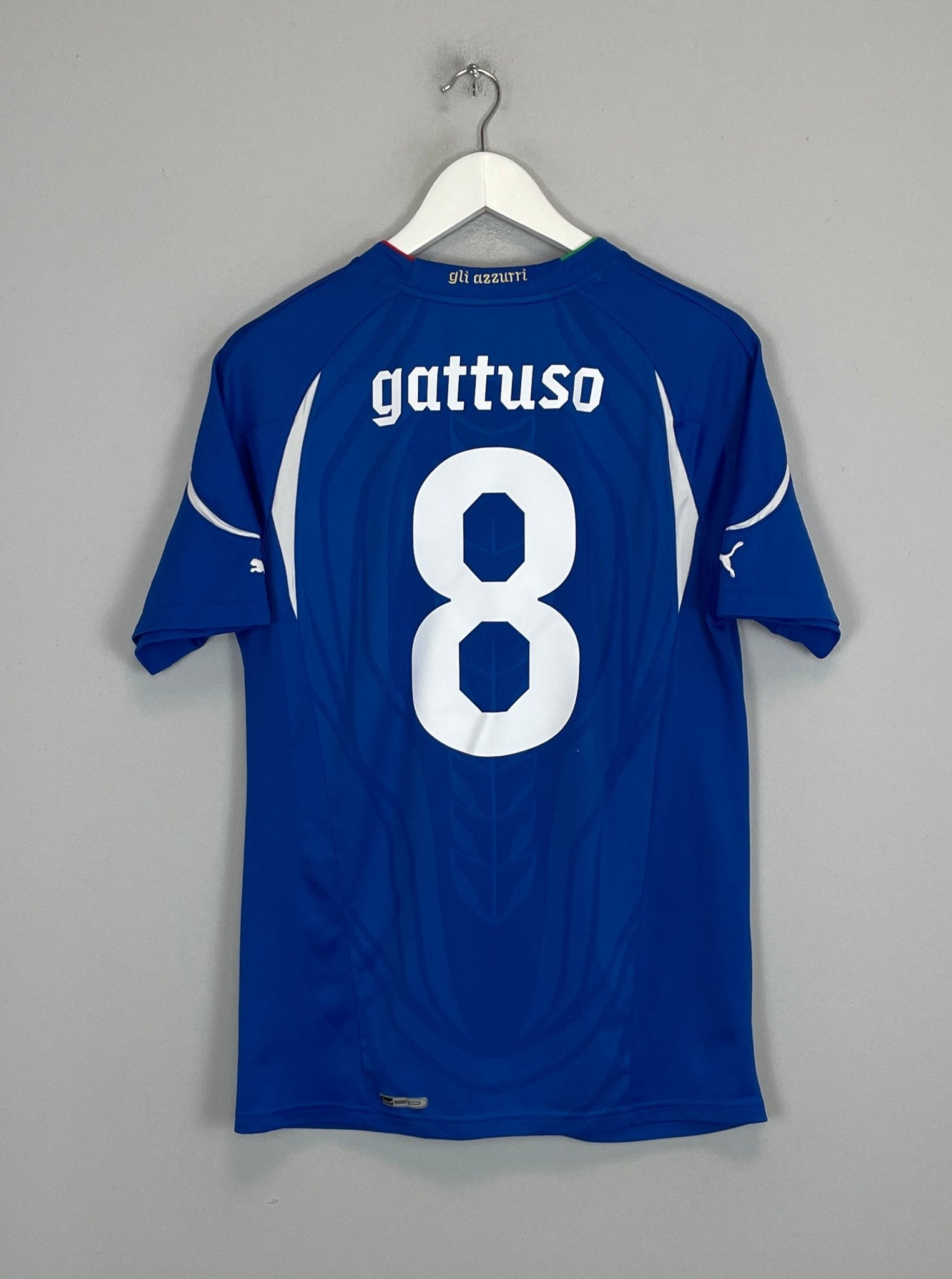 Shop 2010/12 ITALY GATTUSO #8 HOME SHIRT (M) PUMA, classic football shirts, vintage football shirts & retro soccer jerseys at Cult Kits