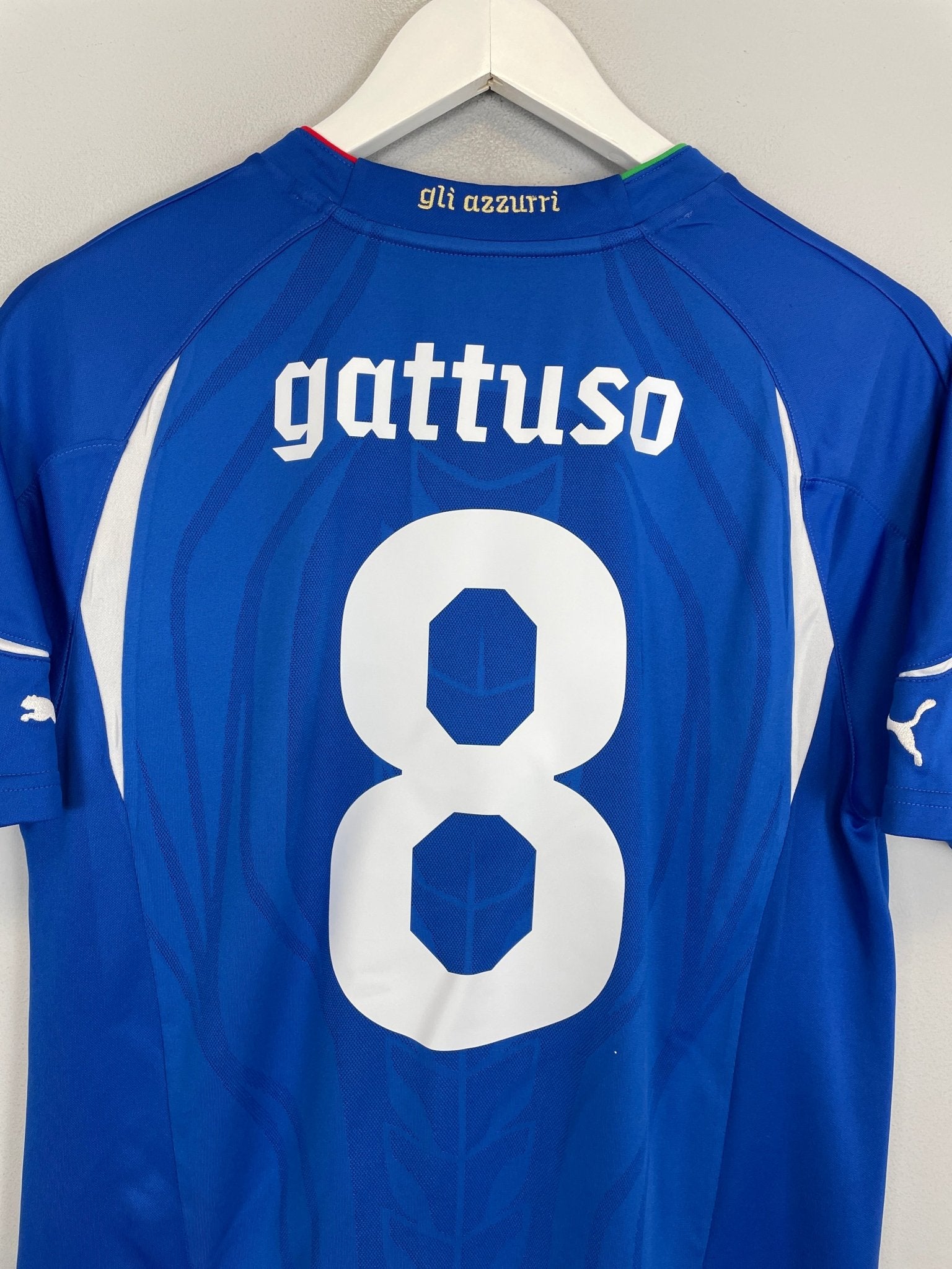 Shop 2010/12 ITALY GATTUSO #8 HOME SHIRT (M) PUMA, classic football shirts, vintage football shirts & retro soccer jerseys at Cult Kits