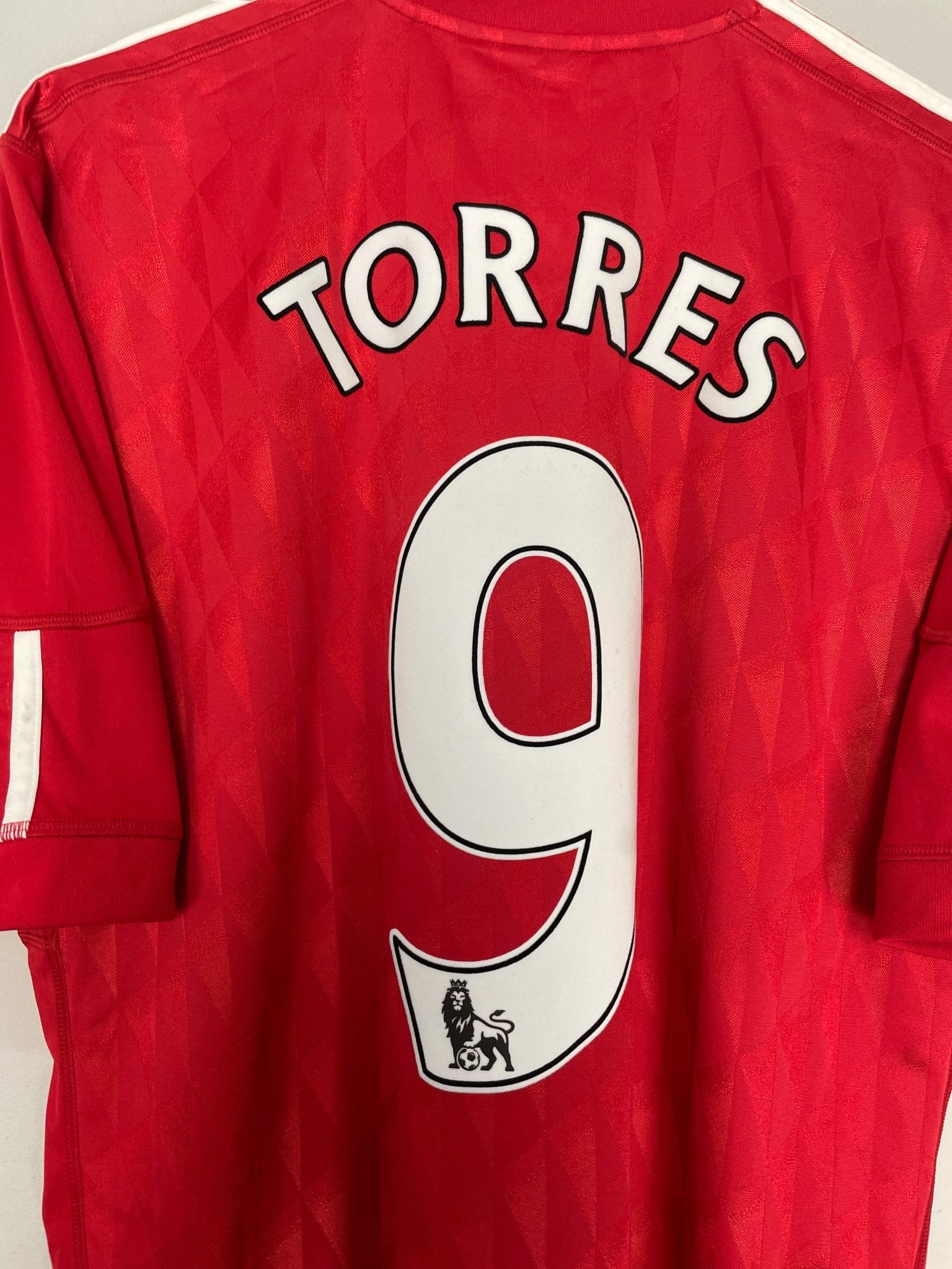 Shop 2010/12 LIVERPOOL TORRES #9 HOME SHIRT (L) ADIDAS, classic football shirts, vintage football shirts & retro soccer jerseys at Cult Kits
