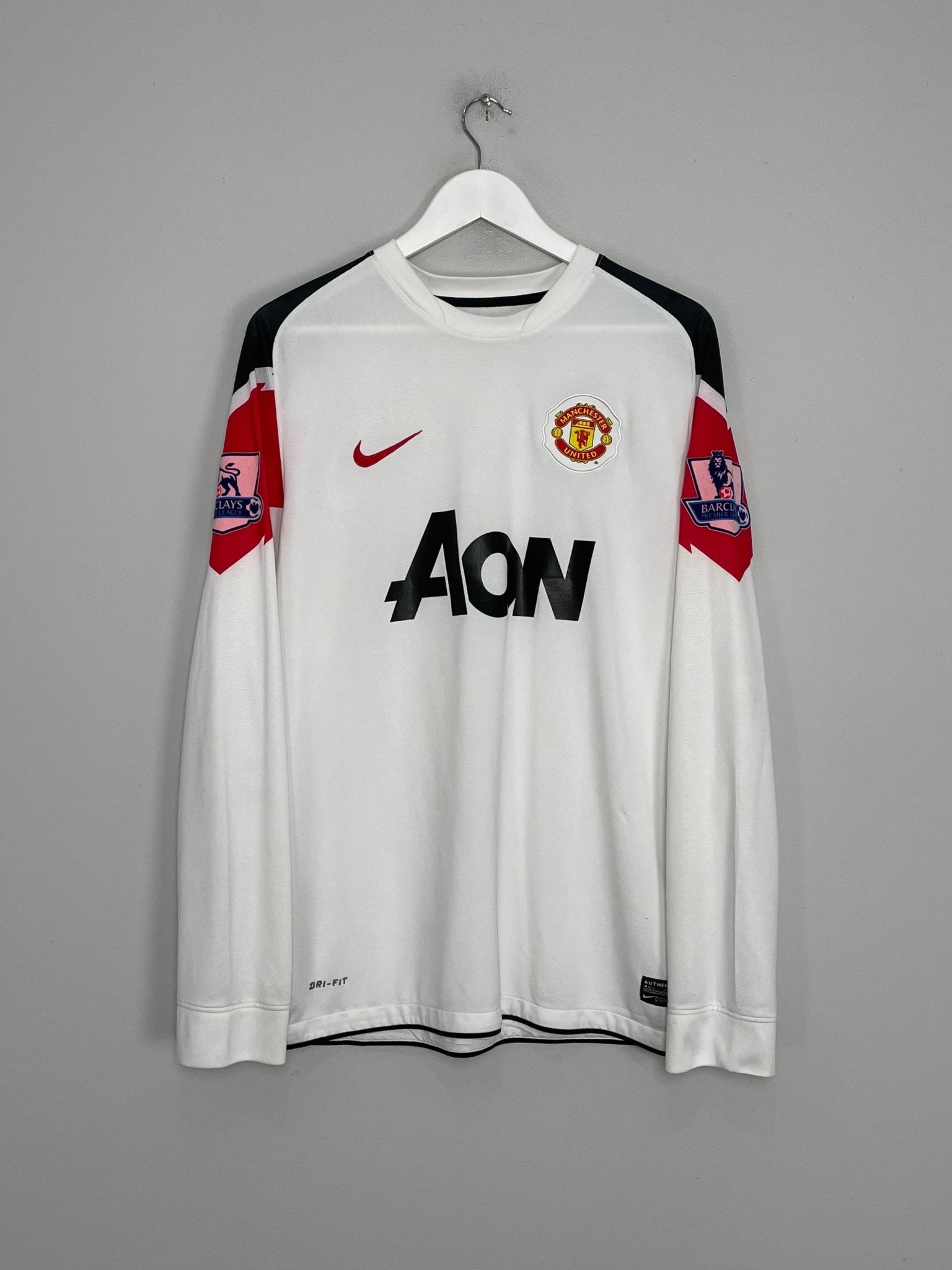 Shop 2010/12 MANCHESTER UNITED CHICHARITO #14 L/S AWAY SHIRT (L) NIKE, classic football shirts, vintage football shirts & retro soccer jerseys at Cult Kits