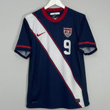 Shop 2010/12 USA DAVIES #9 AWAY SHIRT (M) NIKE, classic football shirts, vintage football shirts & retro soccer jerseys at Cult Kits