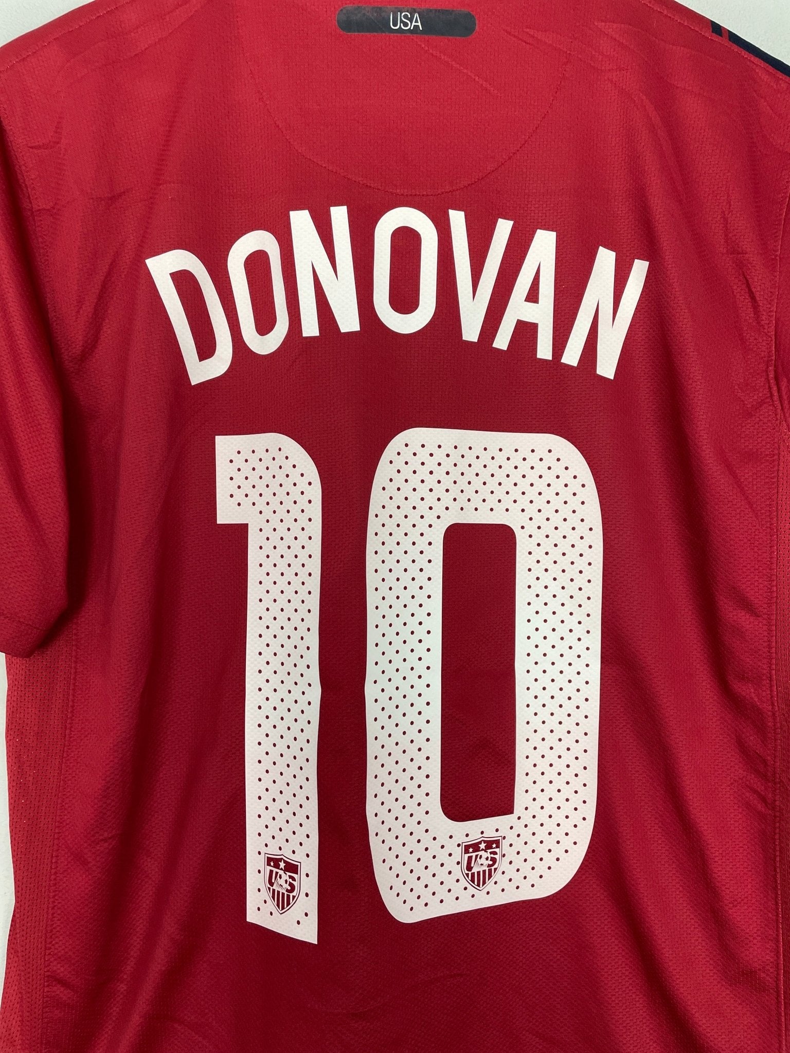 Shop 2010/12 USA DONOVAN #10 AWAY SHIRT (M) NIKE, classic football shirts, vintage football shirts & retro soccer jerseys at Cult Kits