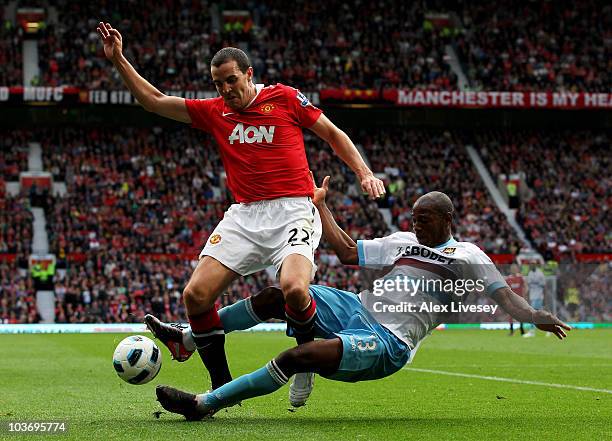 2010/12 WEST HAM LUIS BOA MORTE 13 *MATCH WORN vs MANCHESTER UNITED* AWAY SHIRT (S) MACRON - Cult Kits