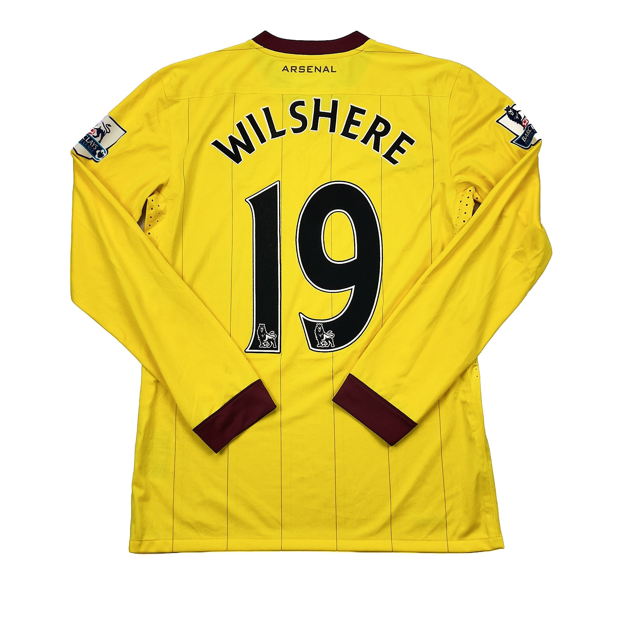 Buy 2010/13 ARSENAL WILSHERE 19 *MATCH WORN vs MANCHESTER UNITED* L/S AWAY SHIRT (M) NIKE ~ Free worldwide shipping available ~ Authentic Vintage Football Shirts from Cult Kits