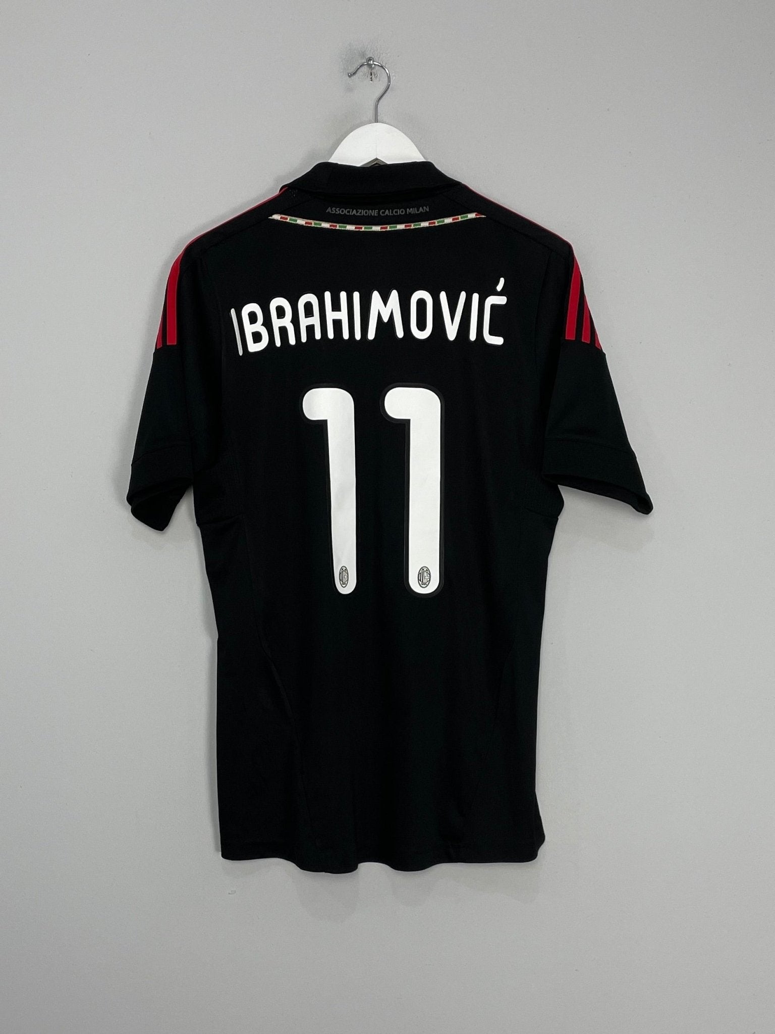Shop 2011/12 AC MILAN IBRAHIMOVIC #11 AWAY SHIRT (M) ADIDAS, classic football shirts, vintage football shirts & retro soccer jerseys at Cult Kits