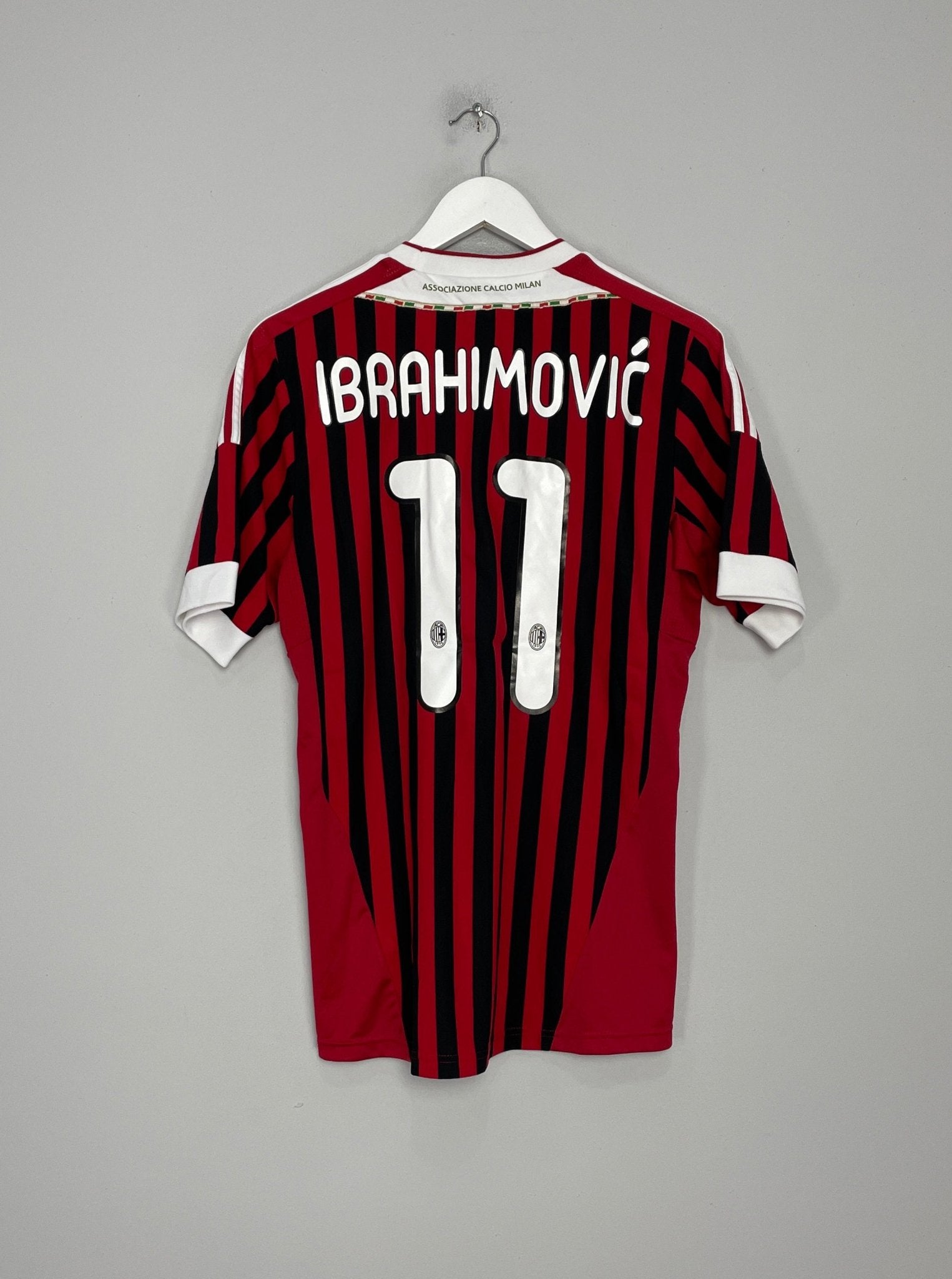 Shop 2011/12 AC MILAN IBRAHIMOVIC #11 HOME SHIRT (M) ADIDAS, classic football shirts, vintage football shirts & retro soccer jerseys at Cult Kits