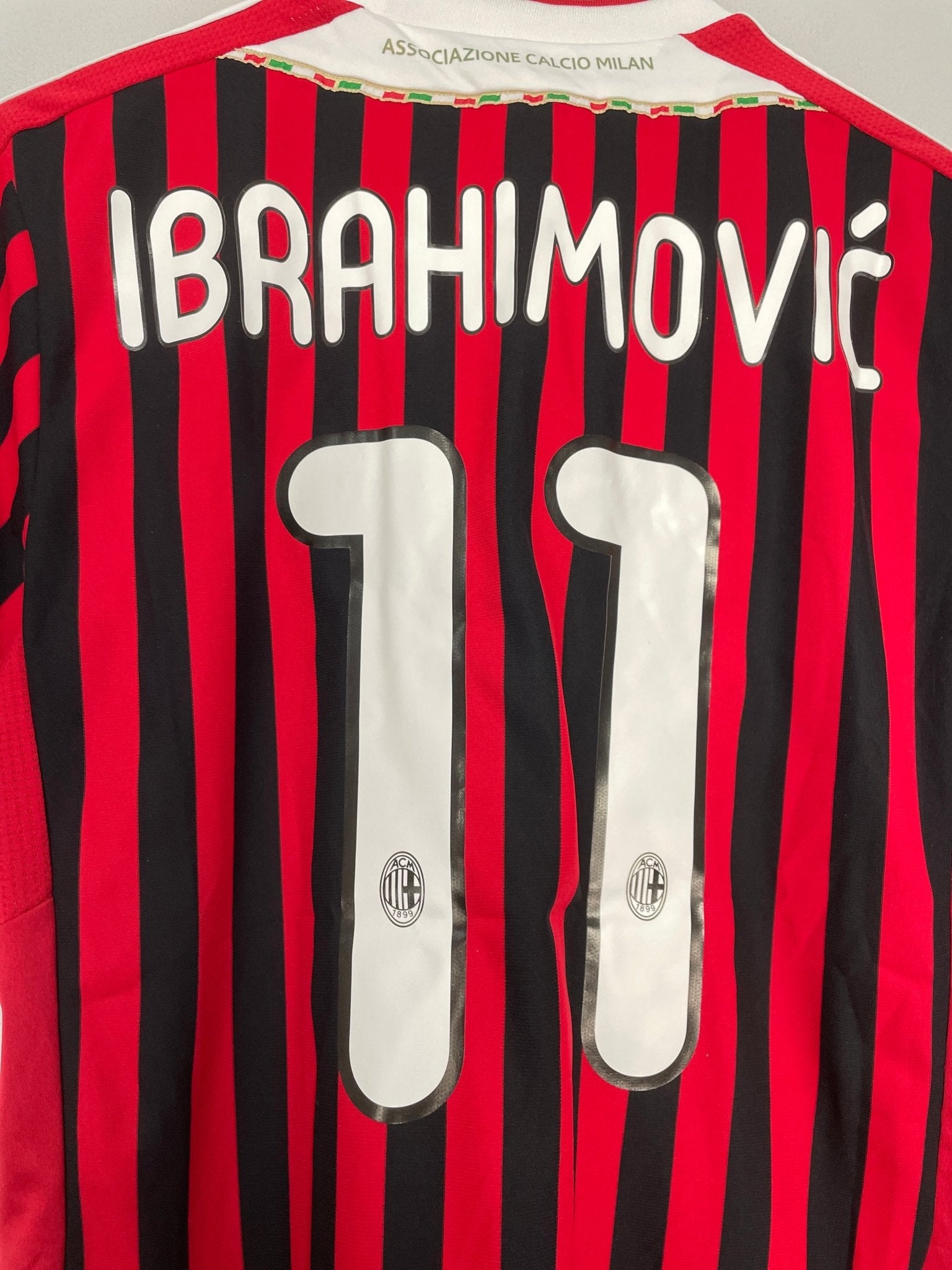 Shop 2011/12 AC MILAN IBRAHIMOVIC #11 HOME SHIRT (M) ADIDAS, classic football shirts, vintage football shirts & retro soccer jerseys at Cult Kits