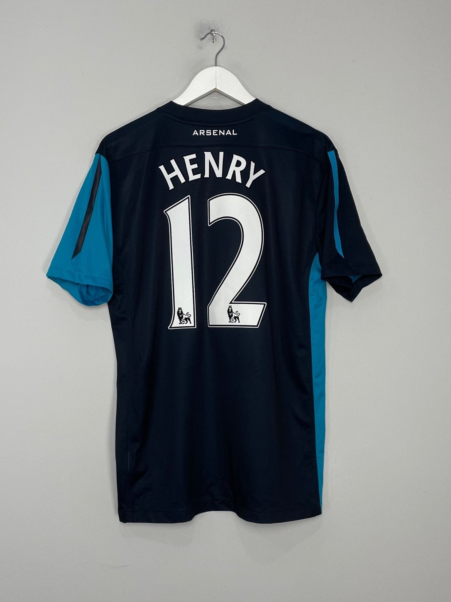 Shop 2011/12 ARSENAL HENRY #12 AWAY SHIRT (L) NIKE, classic football shirts, vintage football shirts & retro soccer jerseys at Cult Kits