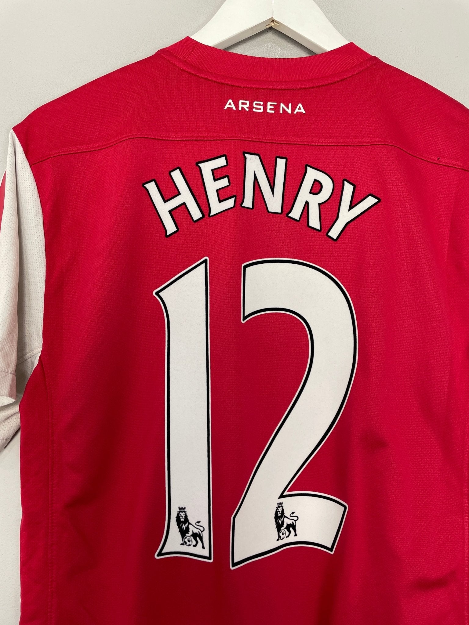 Shop 2011/12 ARSENAL HENRY #12 HOME SHIRT (M) NIKE, classic football shirts, vintage football shirts & retro soccer jerseys at Cult Kits