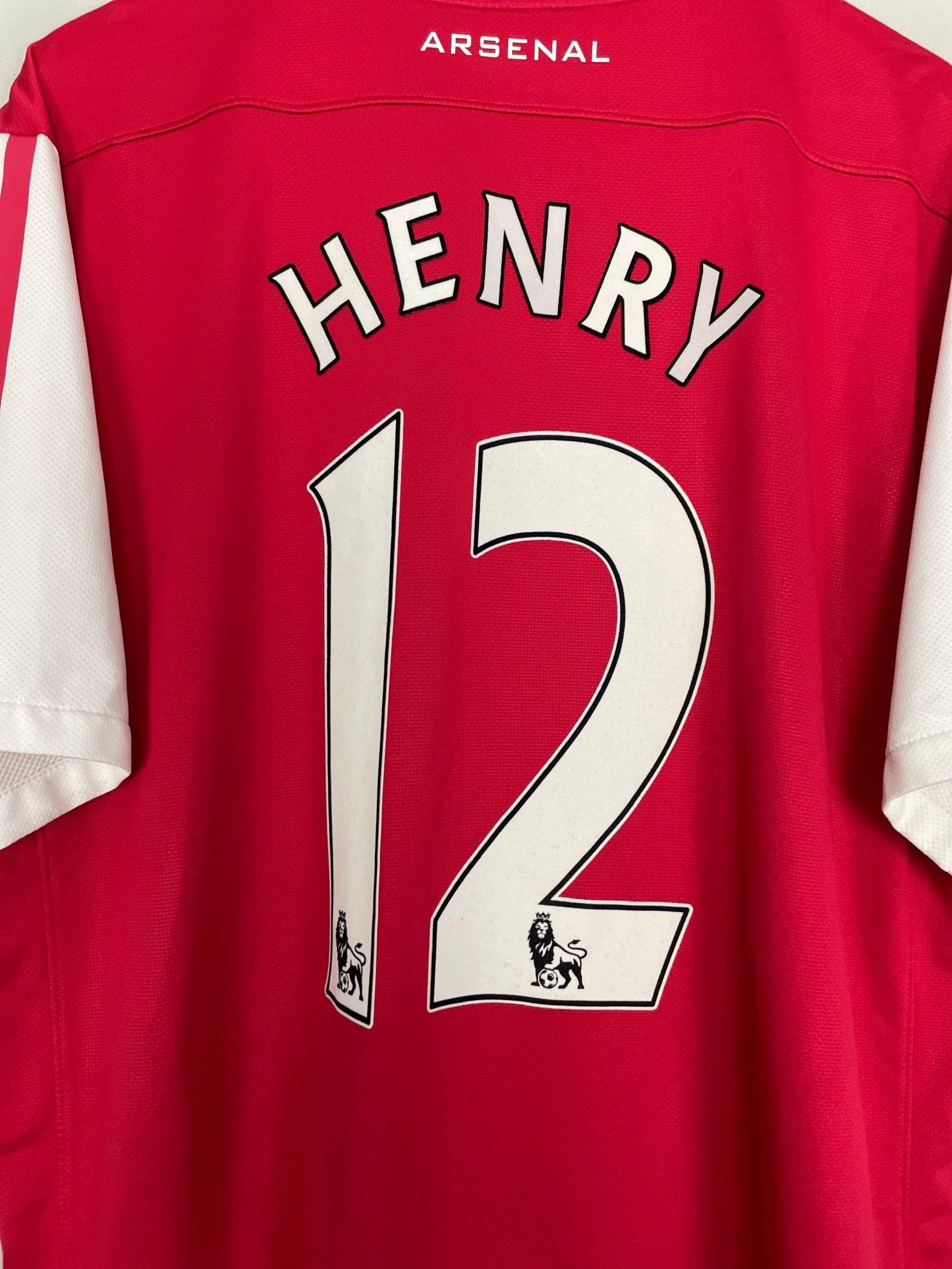 Shop 2011/12 ARSENAL HENRY #12 HOME SHIRT (XXL) NIKE, classic football shirts, vintage football shirts & retro soccer jerseys at Cult Kits