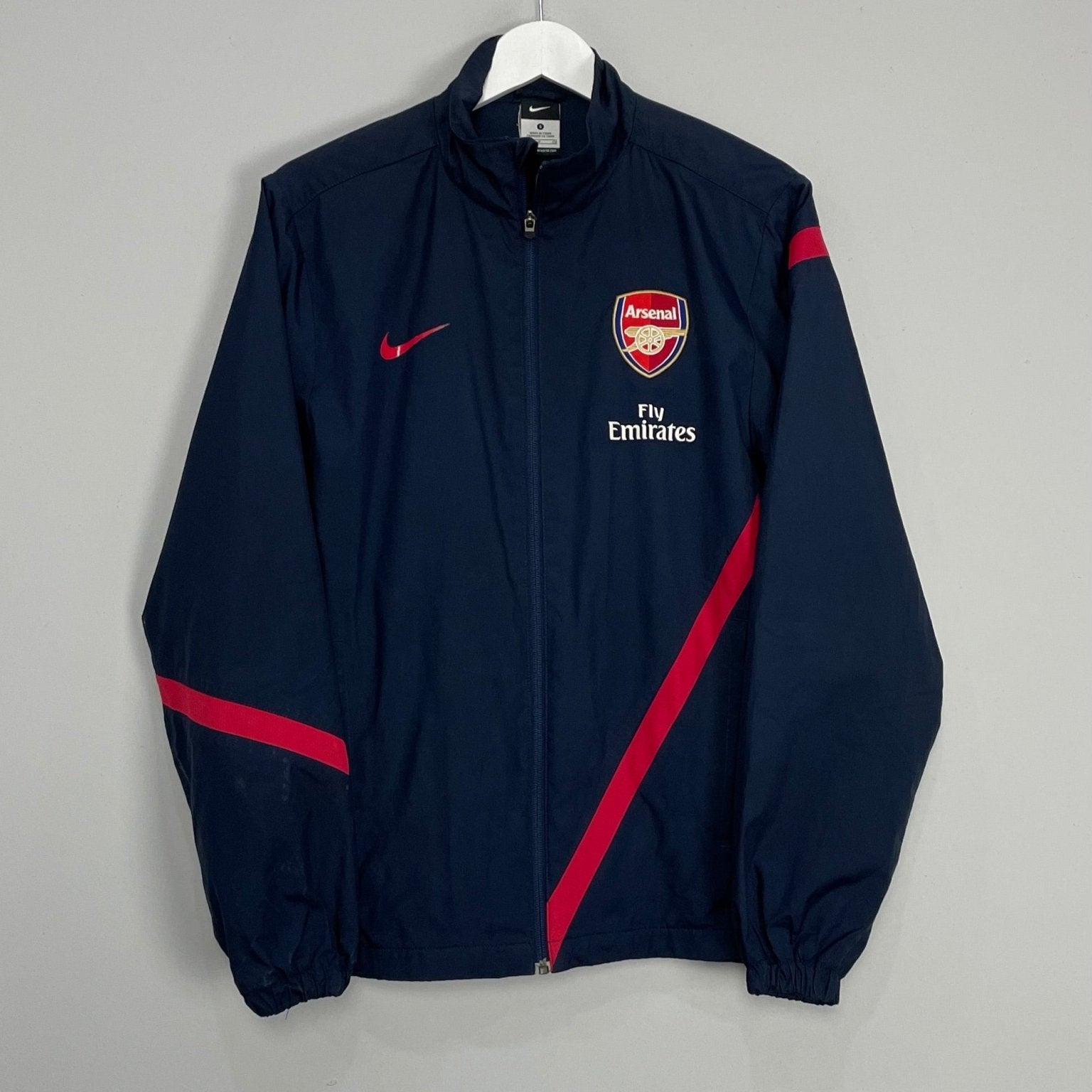 Shop 2011/12 ARSENAL TRACK JACKET (S) NIKE, classic football shirts, vintage football shirts & retro soccer jerseys at Cult Kits