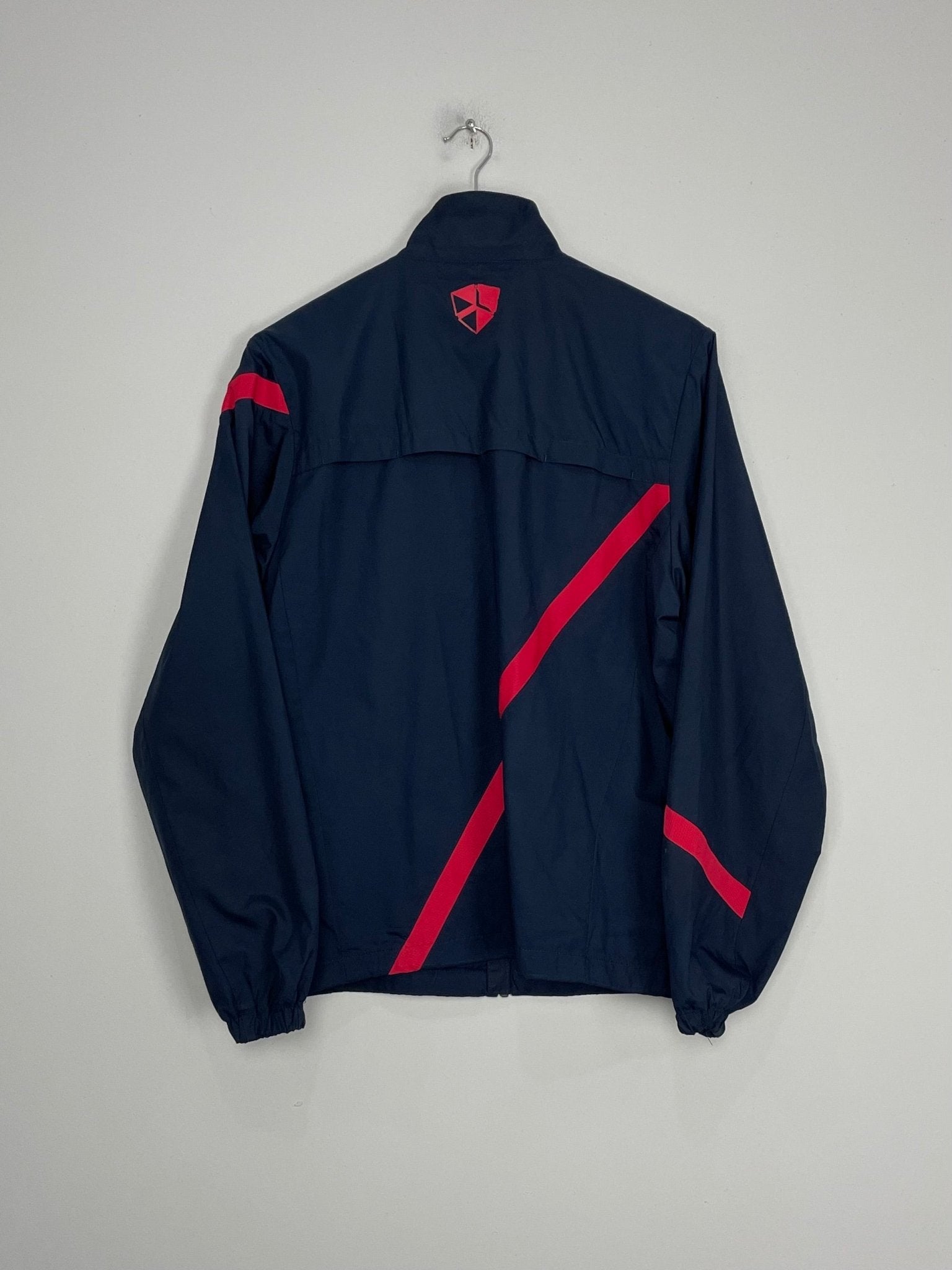 Shop 2011/12 ARSENAL TRACK JACKET (S) NIKE, classic football shirts, vintage football shirts & retro soccer jerseys at Cult Kits