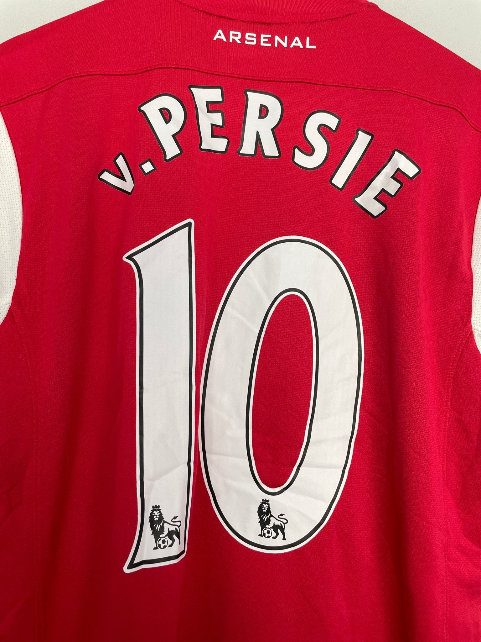 Shop 2011/12 ARSENAL V.PERSIE #10 HOME SHIRT (M) NIKE, classic football shirts, vintage football shirts & retro soccer jerseys at Cult Kits