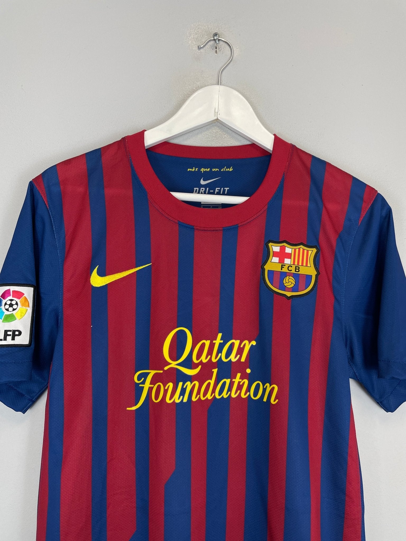 Shop 2011/12 BARCELONA DAVID VILLA #7 HOME SHIRT (S) NIKE, classic football shirts, vintage football shirts & retro soccer jerseys at Cult Kits