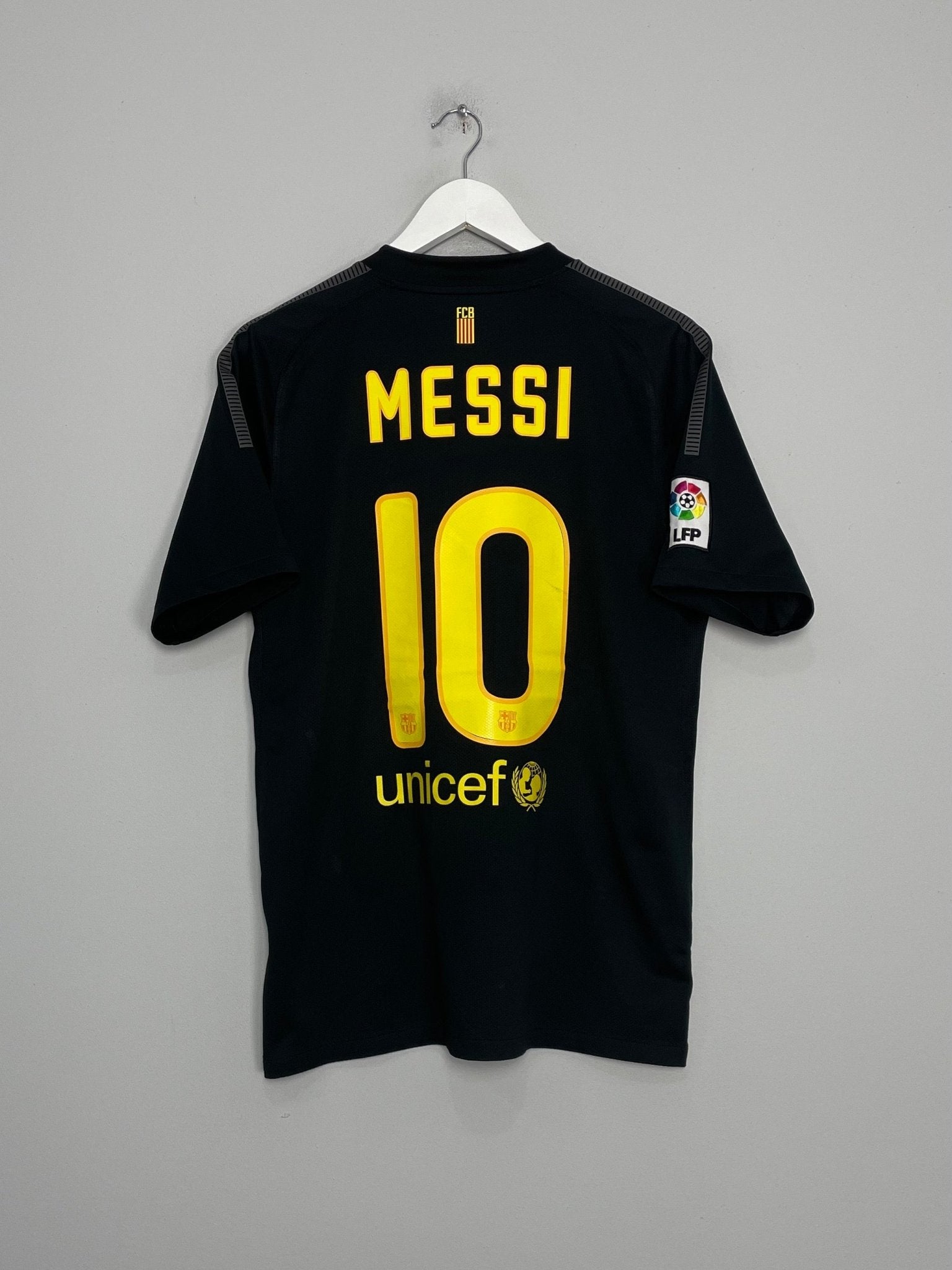 Shop 2011/12 BARCELONA MESSI #10 AWAY SHIRT (M) NIKE, classic football shirts, vintage football shirts & retro soccer jerseys at Cult Kits