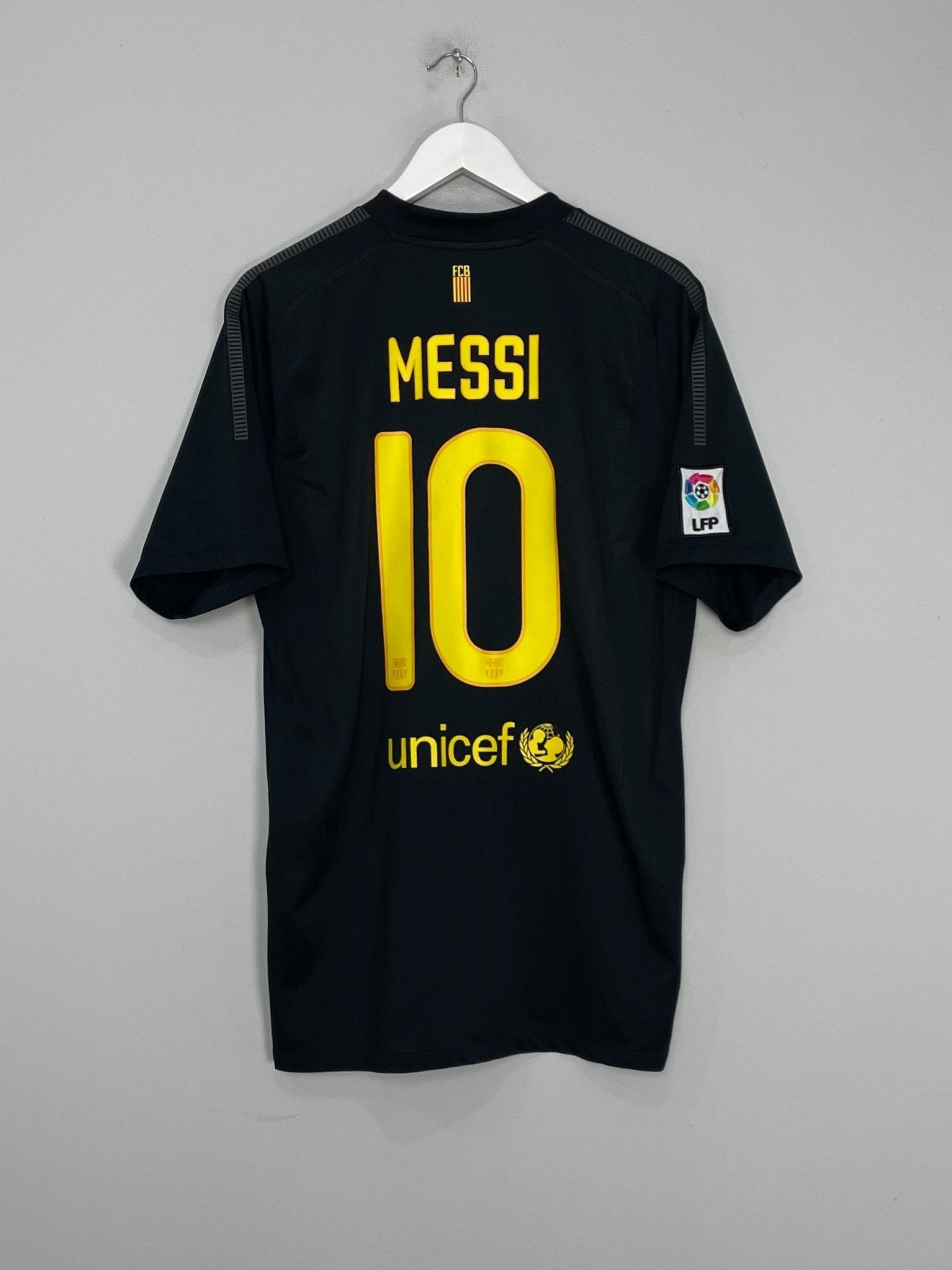 Shop 2011/12 BARCELONA MESSI #10 AWAY SHIRT (XL) NIKE, classic football shirts, vintage football shirts & retro soccer jerseys at Cult Kits