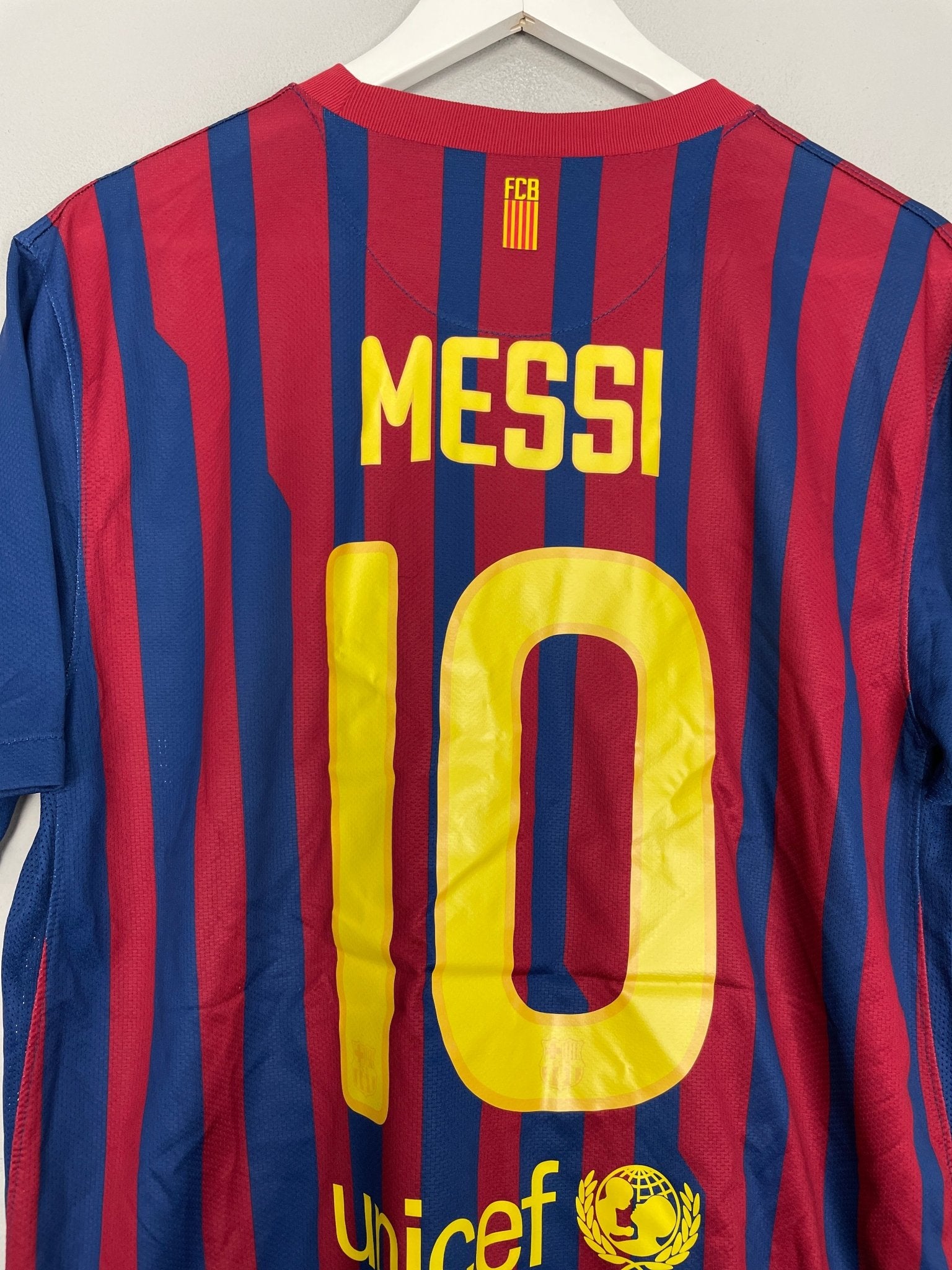 Shop 2011/12 BARCELONA MESSI #10 HOME SHIRT (L) NIKE, classic football shirts, vintage football shirts & retro soccer jerseys at Cult Kits