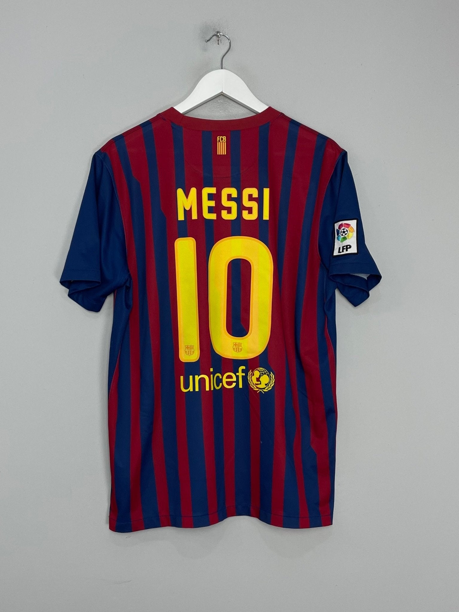 Shop 2011/12 BARCELONA MESSI #10 HOME SHIRT (L) NIKE, classic football shirts, vintage football shirts & retro soccer jerseys at Cult Kits