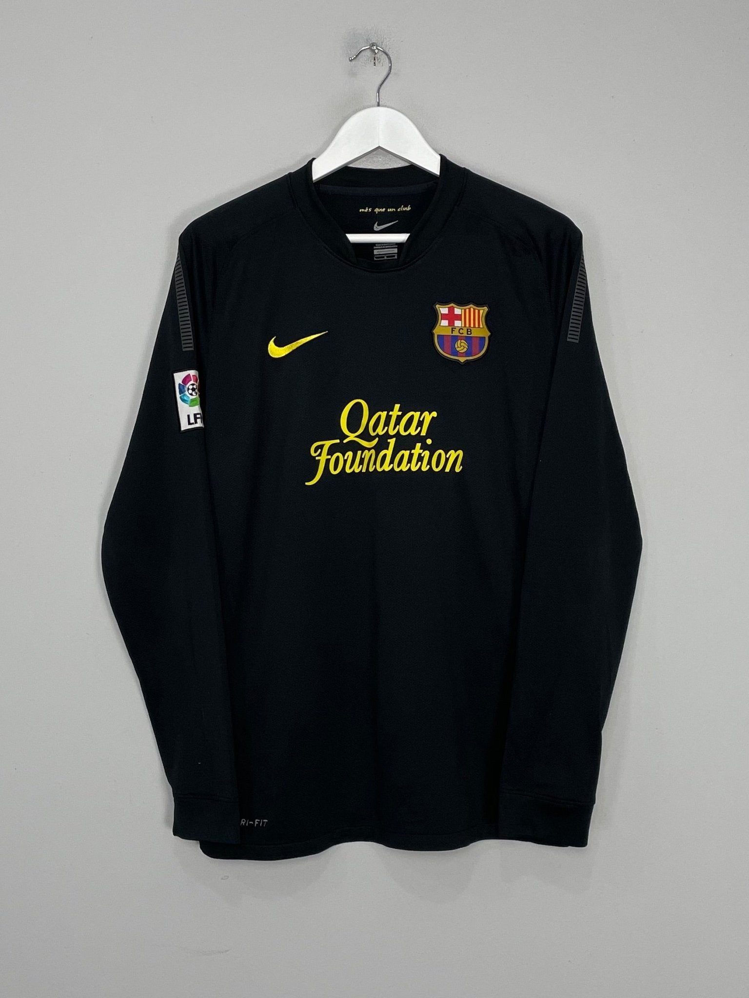 Shop 2011/12 BARCELONA MESSI #10 L/S AWAY SHIRT (L) NIKE, classic football shirts, vintage football shirts & retro soccer jerseys at Cult Kits