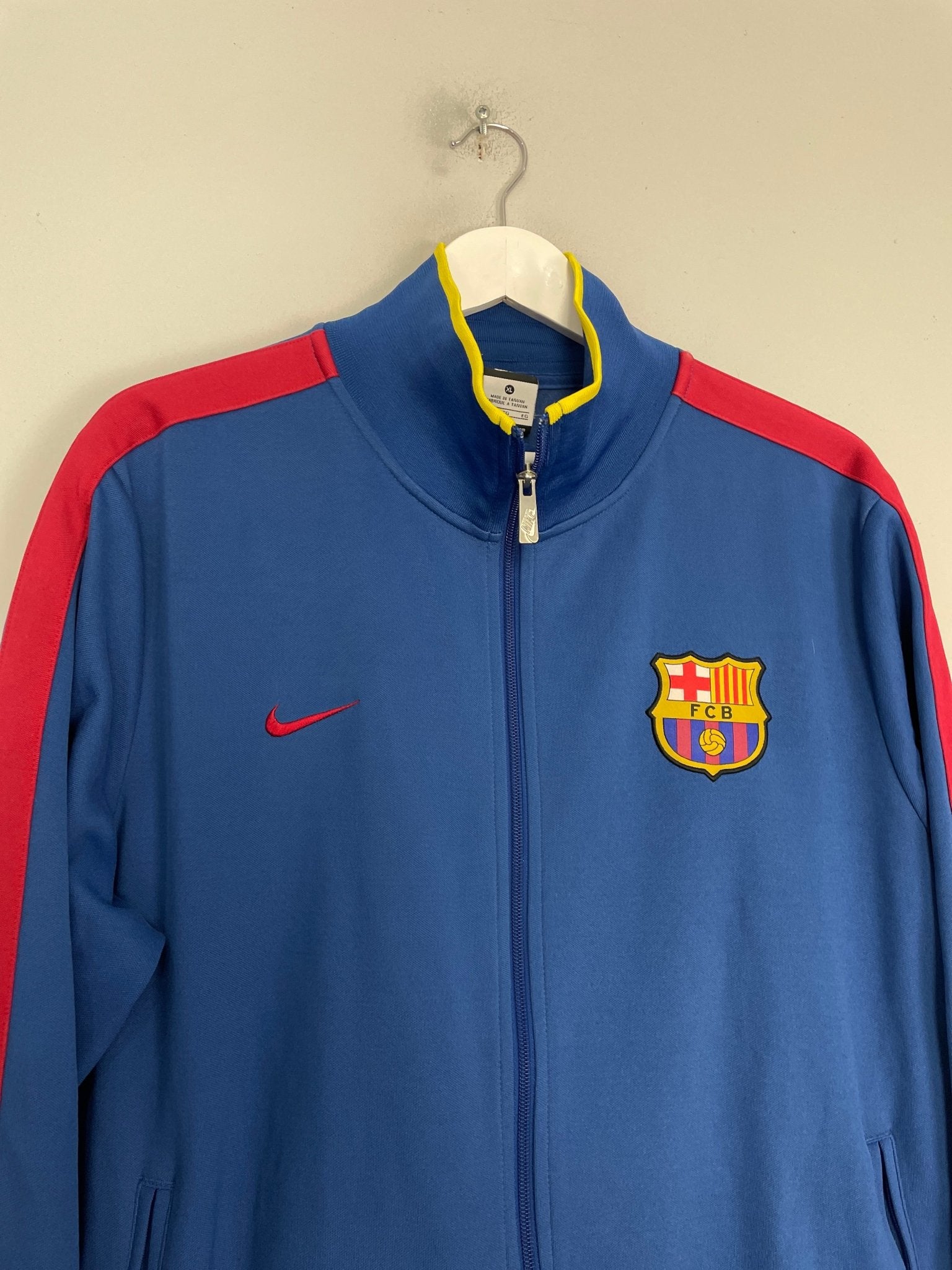 Shop 2011/12 BARCELONA TRACK JACKET (XL) NIKE, classic football shirts, vintage football shirts & retro soccer jerseys at Cult Kits