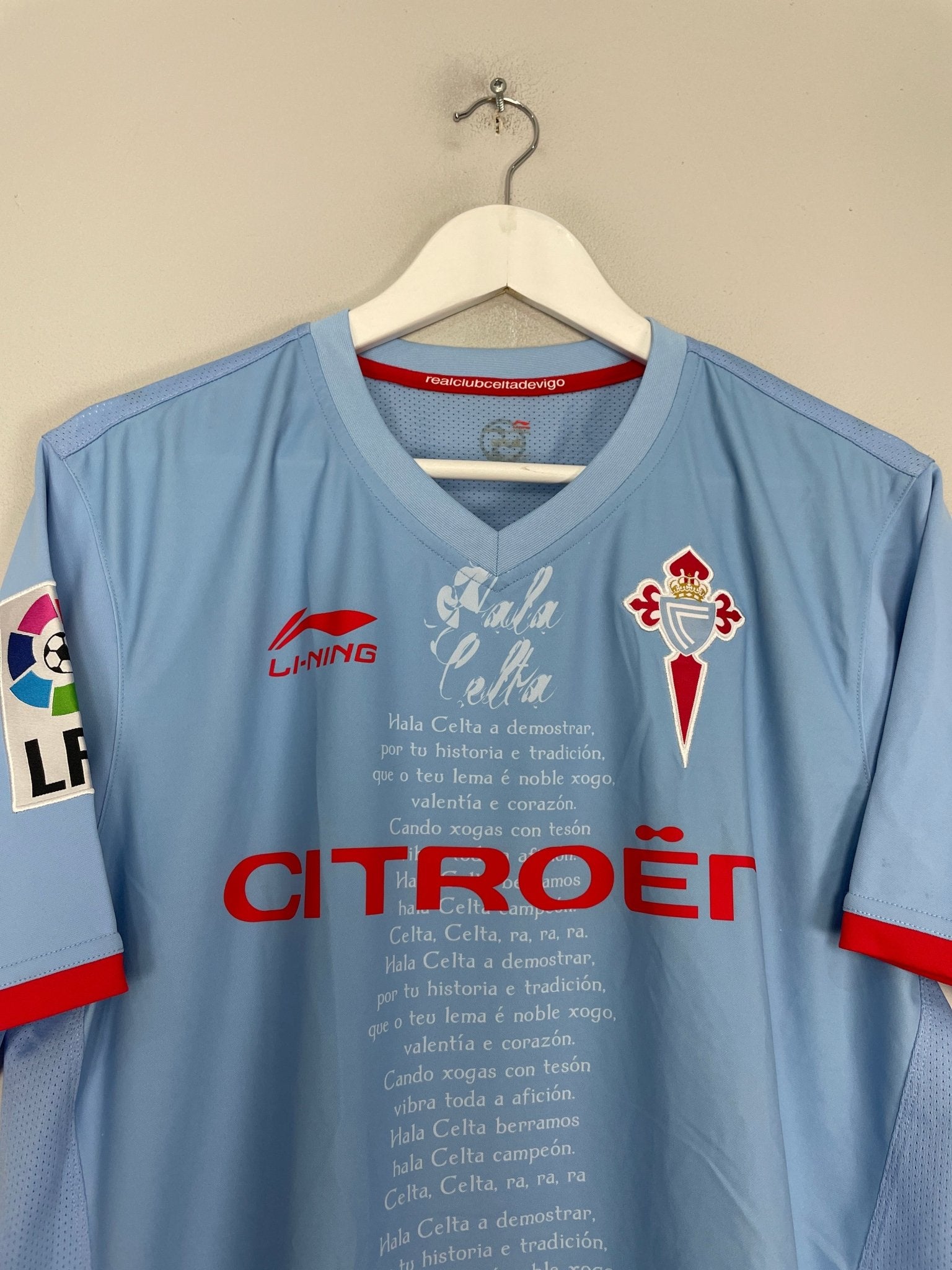 Shop 2011/12 CELTA VIGO HOME SHIRT (XL) LI-NING, classic football shirts, vintage football shirts & retro soccer jerseys at Cult Kits