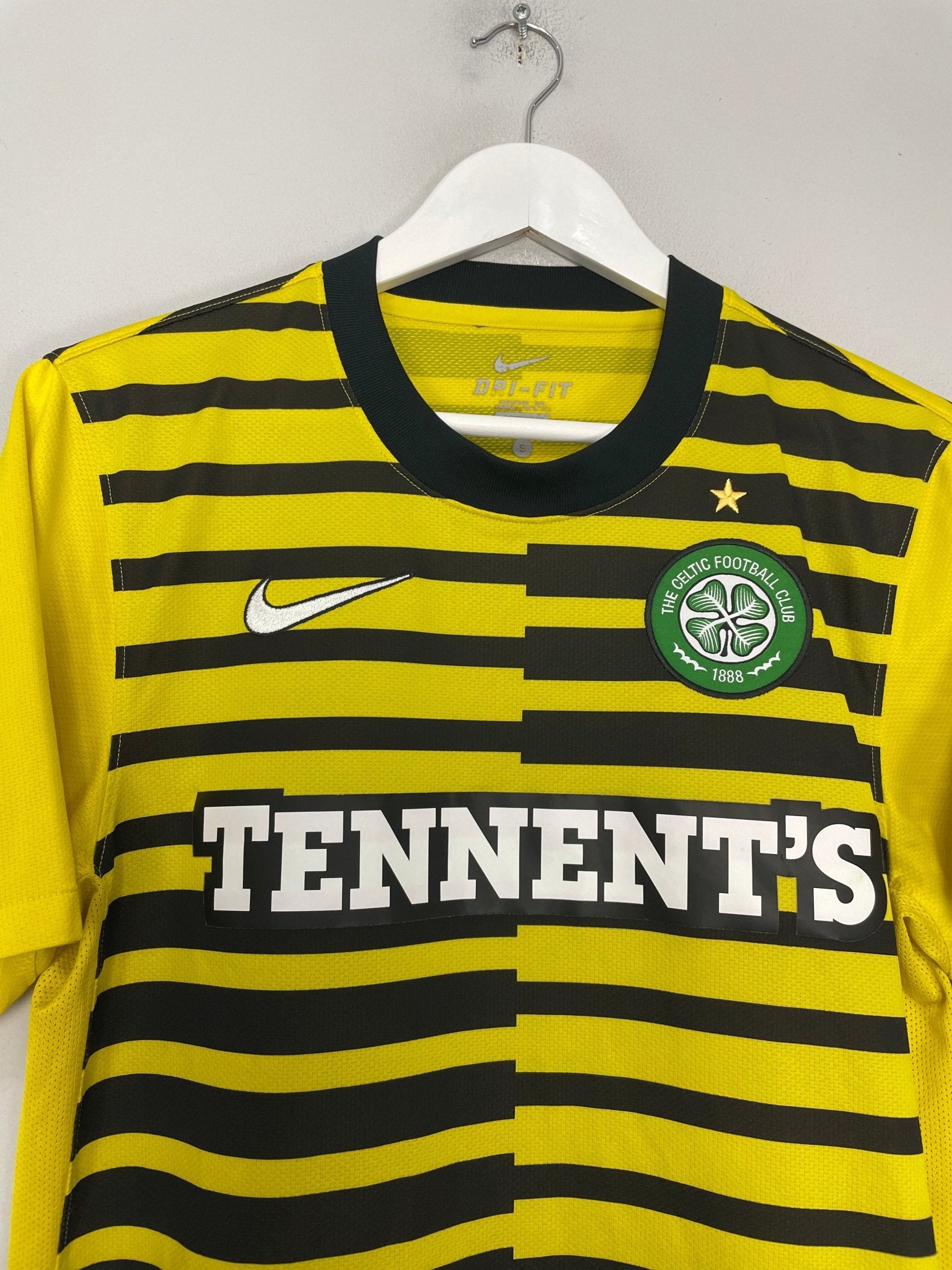 Shop 2011/12 CELTIC THIRD SHIRT (S) NIKE, classic football shirts, vintage football shirts & retro soccer jerseys at Cult Kits