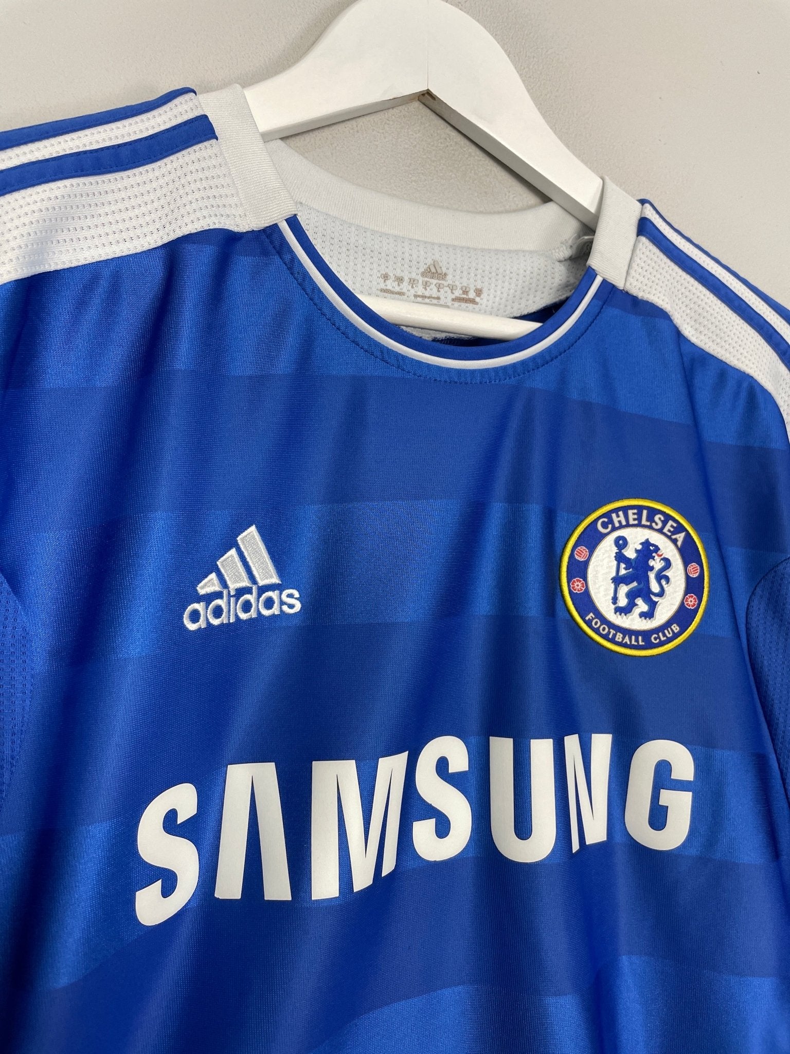Shop 2011/12 CHELSEA DROGBA #11 HOME SHIRT (L) ADIDAS, classic football shirts, vintage football shirts & retro soccer jerseys at Cult Kits