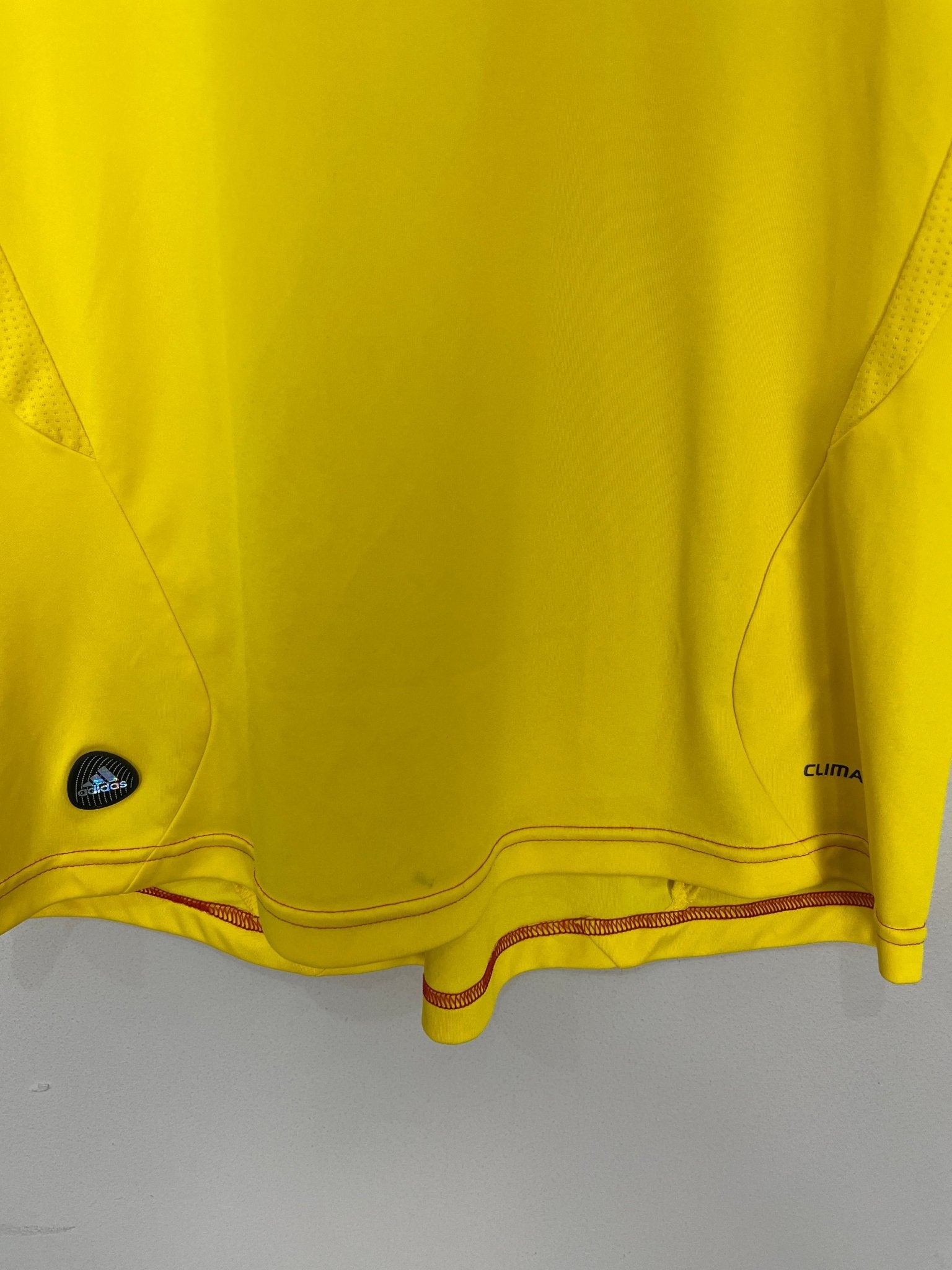 Shop 2011/12 COLOMBIA HOME SHIRT (S) ADIDAS, classic football shirts, vintage football shirts & retro soccer jerseys at Cult Kits