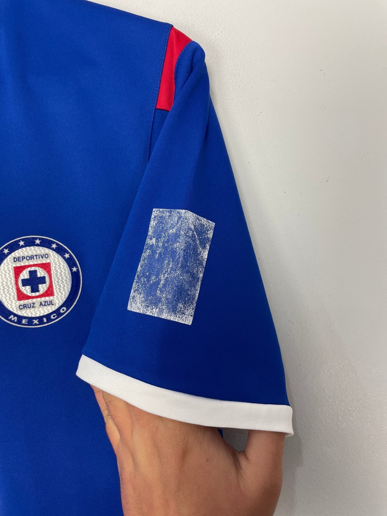 Shop 2011/12 CRUZ AZUL O.BRAVO #19 HOME SHIRT (M) UMBRO, classic football shirts, vintage football shirts & retro soccer jerseys at Cult Kits