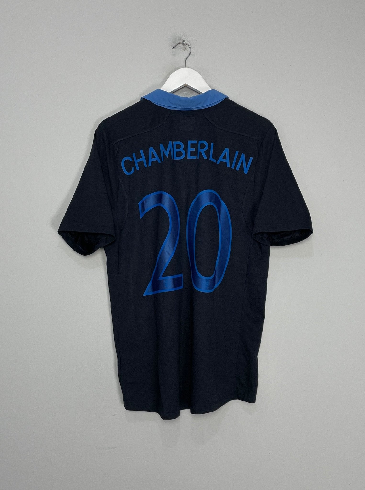 Shop 2011/12 ENGLAND CHAMBERLAIN #20 AWAY SHIRT (L) UMBRO, classic football shirts, vintage football shirts & retro soccer jerseys at Cult Kits