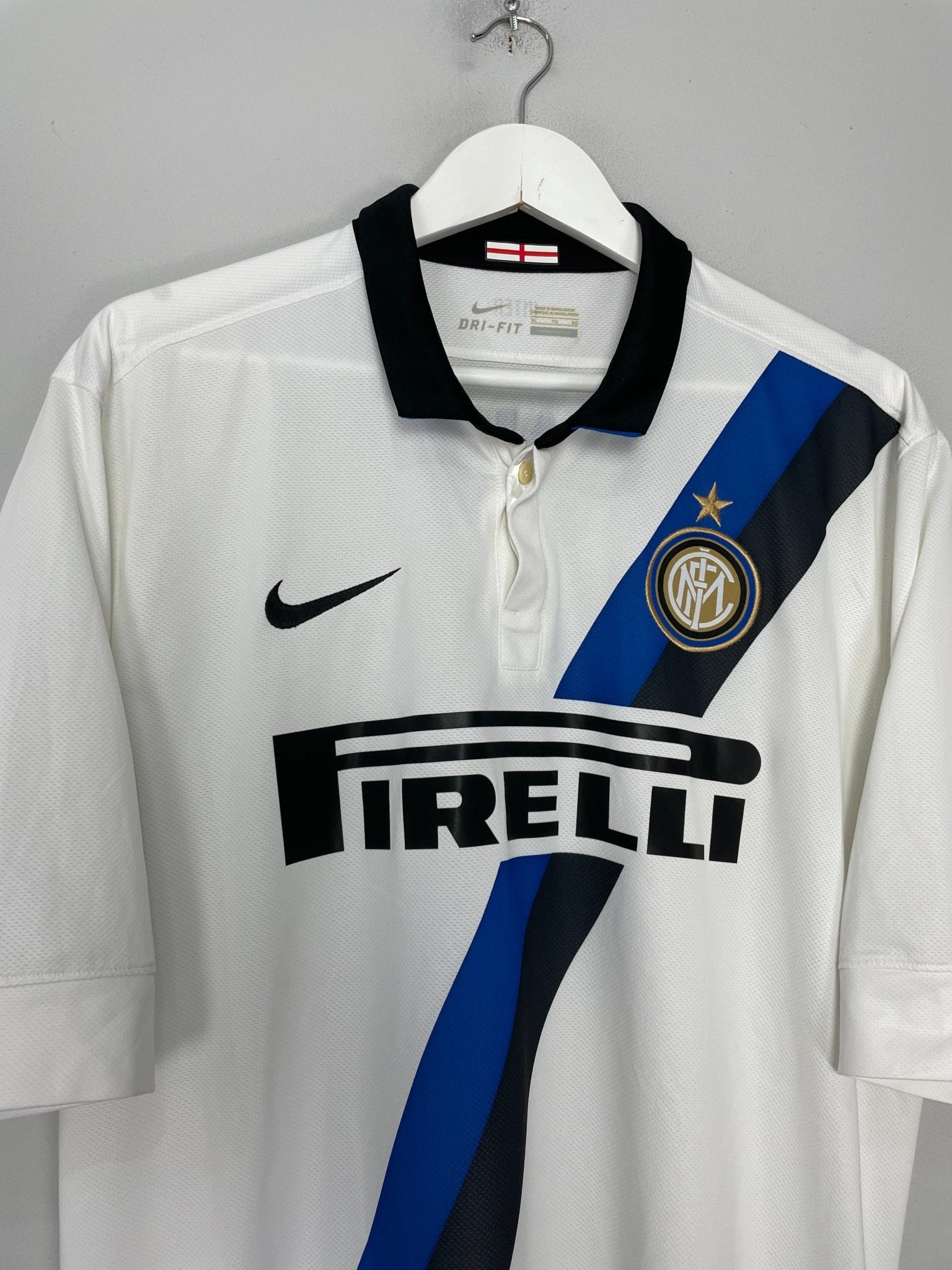 Shop 2011/12 INTER MILAN J.ZANETTI #4 AWAY SHIRT (XL) NIKE, classic football shirts, vintage football shirts & retro soccer jerseys at Cult Kits