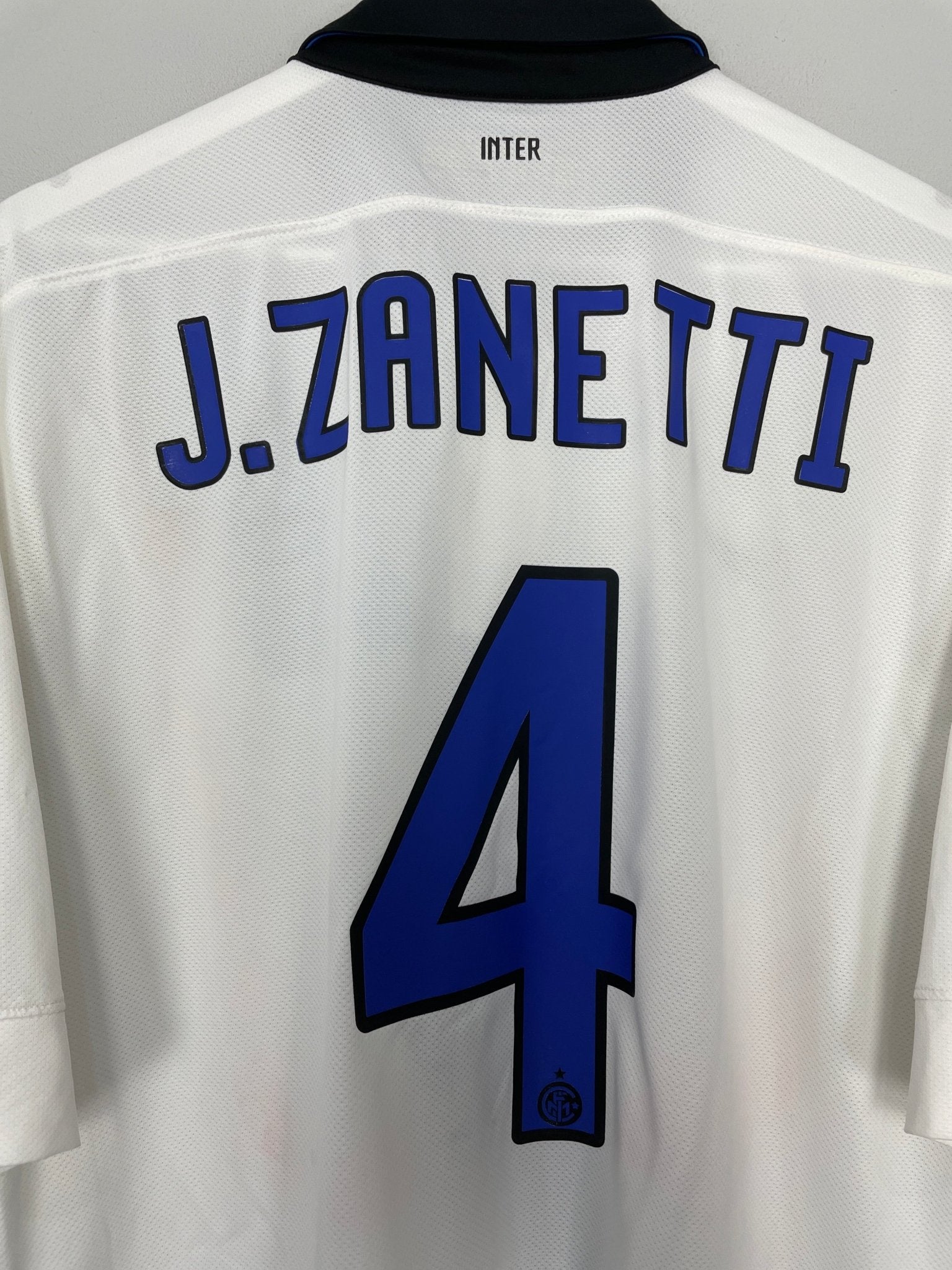Shop 2011/12 INTER MILAN J.ZANETTI #4 AWAY SHIRT (XL) NIKE, classic football shirts, vintage football shirts & retro soccer jerseys at Cult Kits