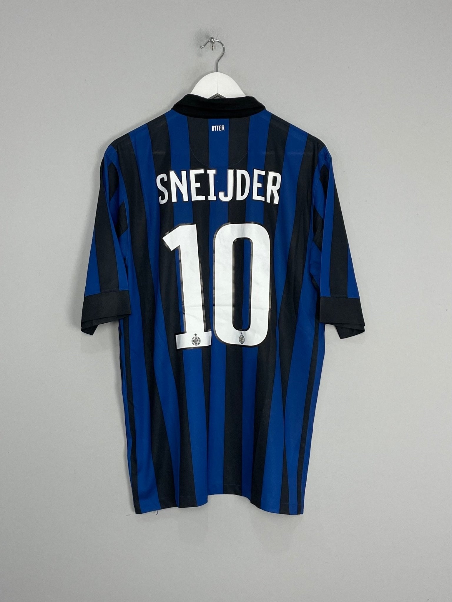 Shop 2011/12 INTER MILAN SNEIJDER #10 HOME SHIRT (L) NIKE, classic football shirts, vintage football shirts & retro soccer jerseys at Cult Kits