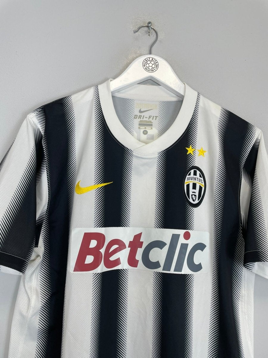 2011/12 JUVENTUS DEL PIERO 10 HOME SHIRT (M) NIKE - Cult Kits - Medium - Buy Vintage Football Shirts, Authentic Retro Football Shirts For Sale, Classic Football Shirts & Soccer Jersey