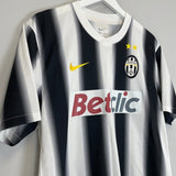 2011/12 JUVENTUS PIRLO 21 HOME SHIRT (L) NIKE - Cult Kits - Large - Buy Vintage Football Shirts, Authentic Retro Football Shirts For Sale, Classic Football Shirts & Soccer Jersey