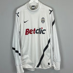 Shop 2011/12 JUVENTUS TRAINING TOP (XL) NIKE, classic football shirts, vintage football shirts & retro soccer jerseys at Cult Kits