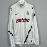 Shop 2011/12 JUVENTUS TRAINING TOP (XL) NIKE, classic football shirts, vintage football shirts & retro soccer jerseys at Cult Kits
