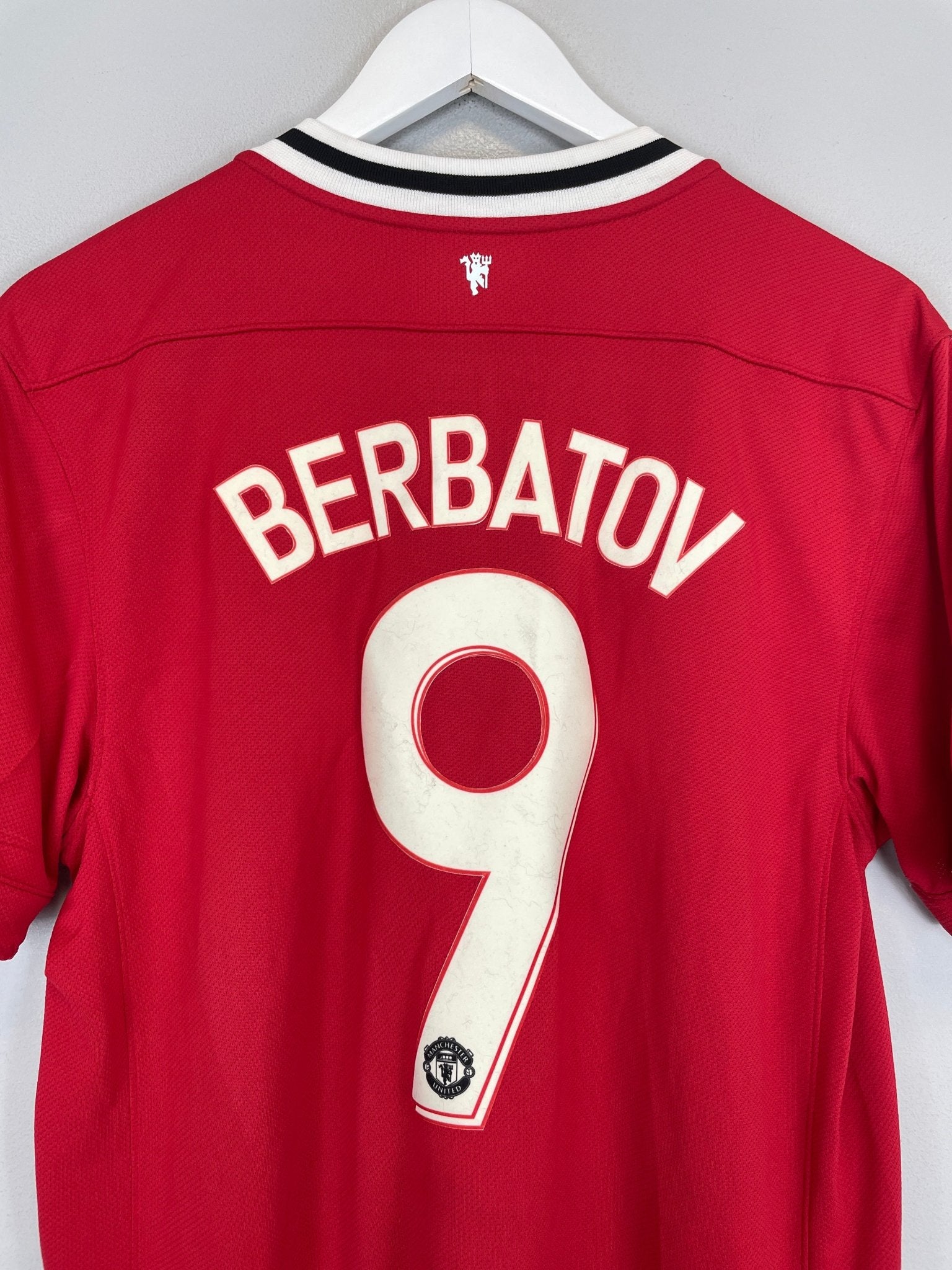 Shop 2011/12 MANCHESTER UNITED BERBATOV #9 E/L HOME SHIRT (M) NIKE, classic football shirts, vintage football shirts & retro soccer jerseys at Cult Kits