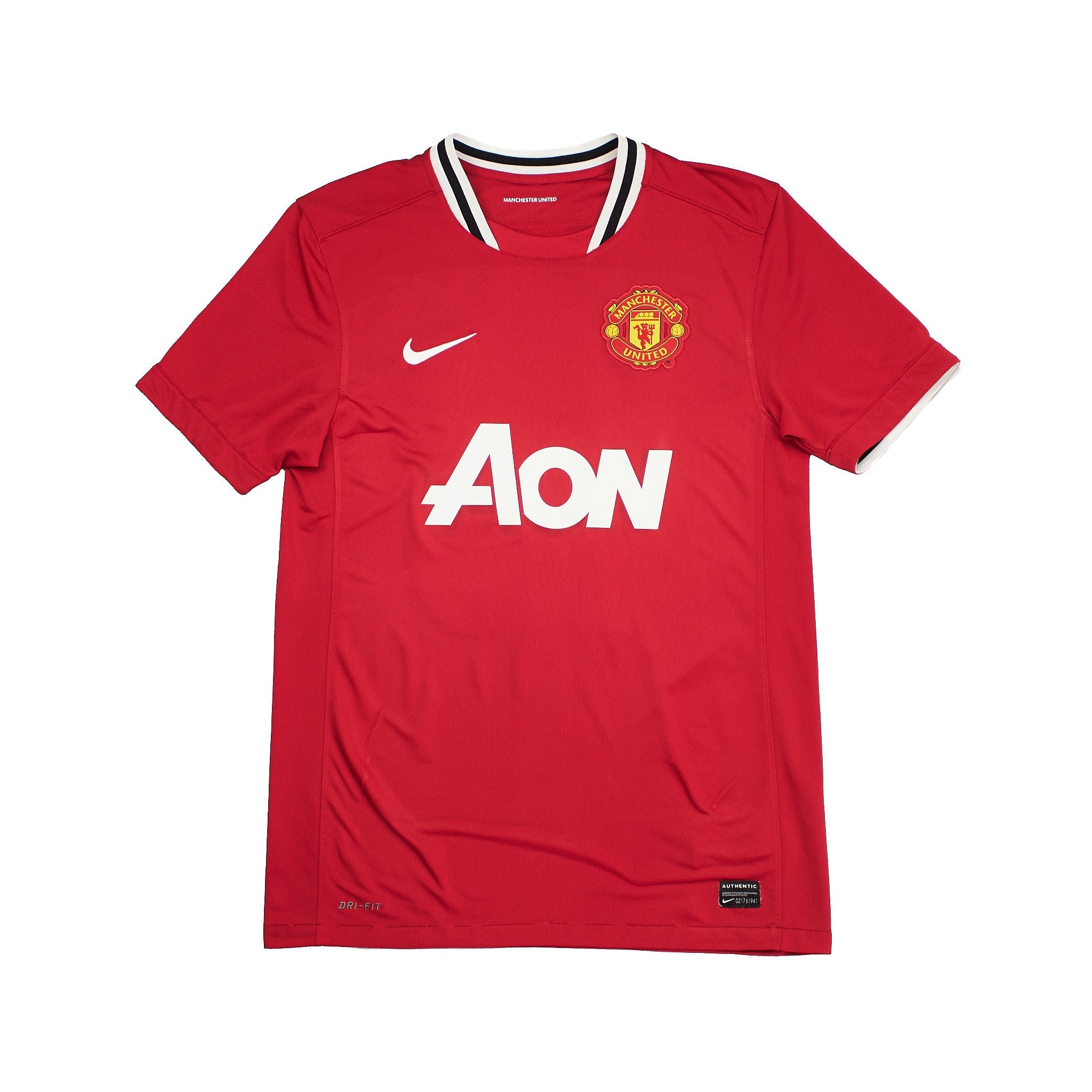 Buy 2011/12 Manchester United Carrick 16 Home Shirt (M) Nike ~ Free worldwide shipping ~ Authentic Vintage Football Shirts from Cult Kits