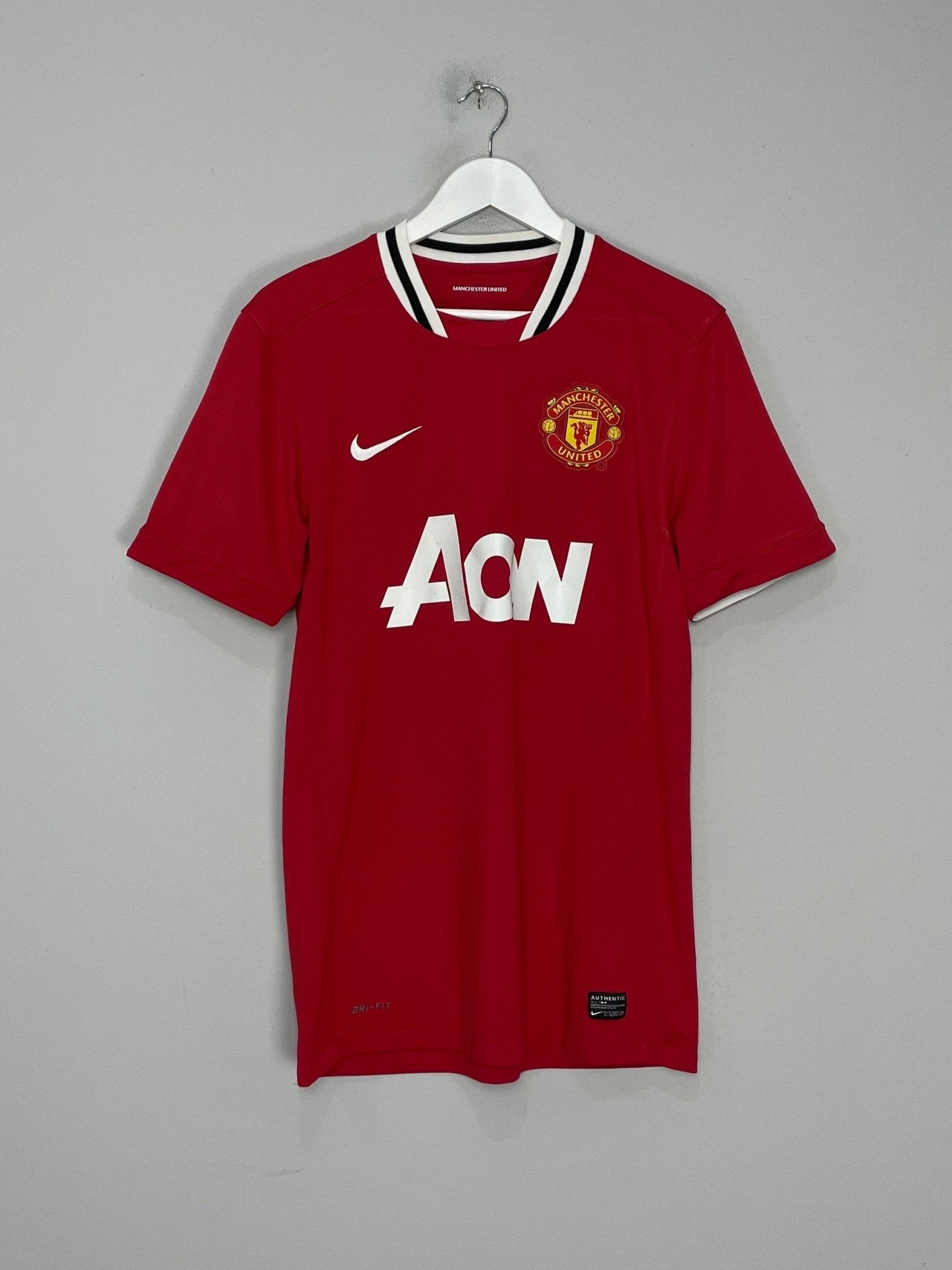 Shop 2011/12 MANCHESTER UNITED CARRICK #16 HOME SHIRT (M) NIKE, classic football shirts, vintage football shirts & retro soccer jerseys at Cult Kits
