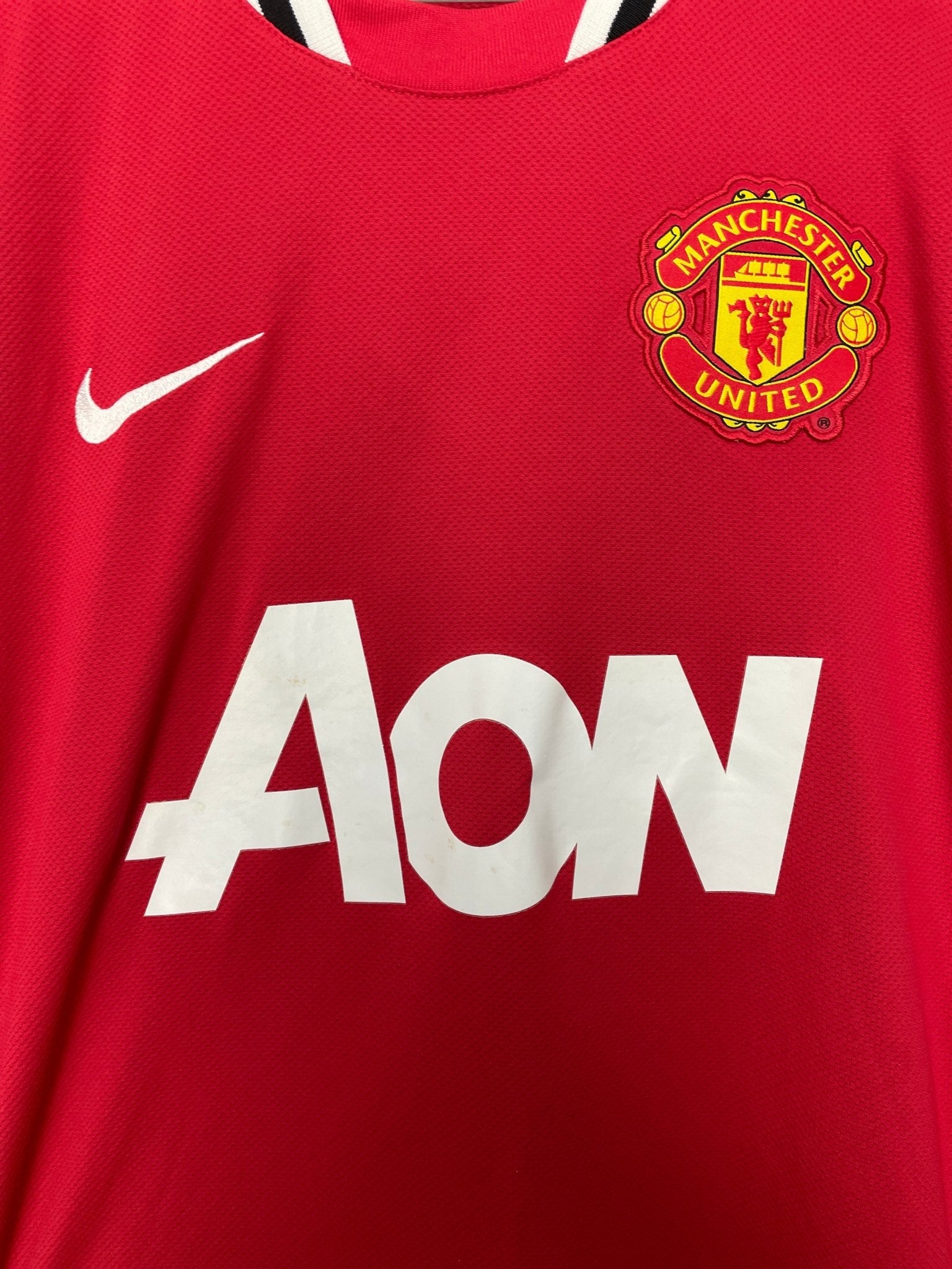 Shop 2011/12 MANCHESTER UNITED CARRICK #16 HOME SHIRT (M) NIKE, classic football shirts, vintage football shirts & retro soccer jerseys at Cult Kits