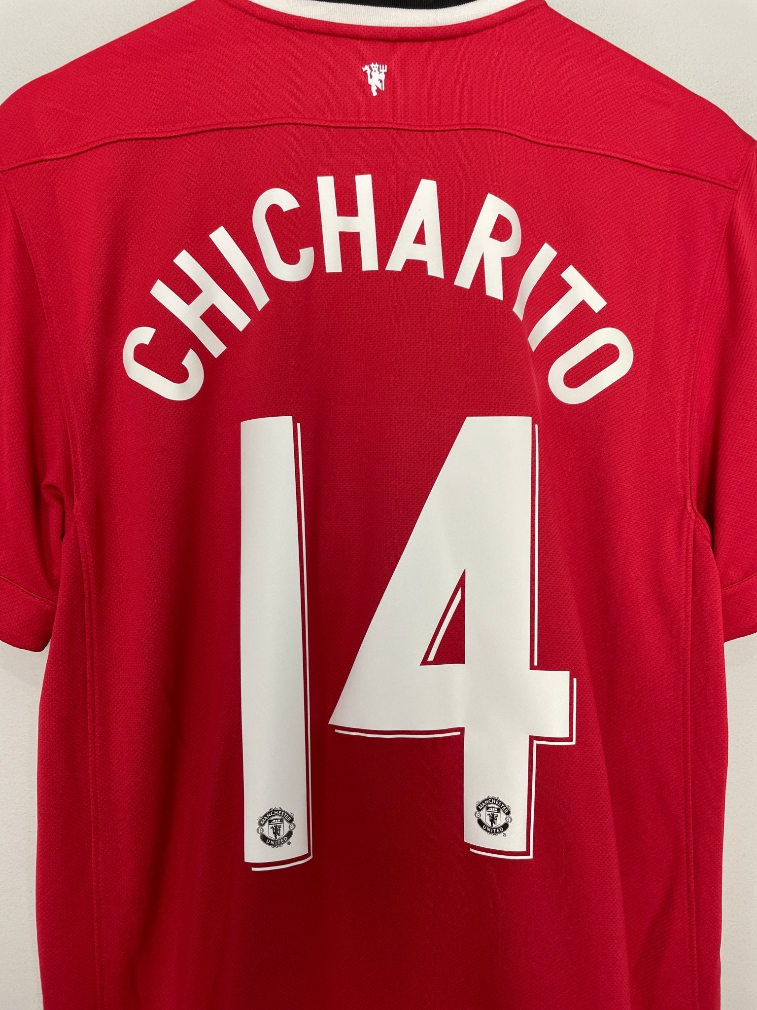 Shop 2011/12 MANCHESTER UNITED CHICHARITO #14 HOME SHIRT (L) NIKE, classic football shirts, vintage football shirts & retro soccer jerseys at Cult Kits