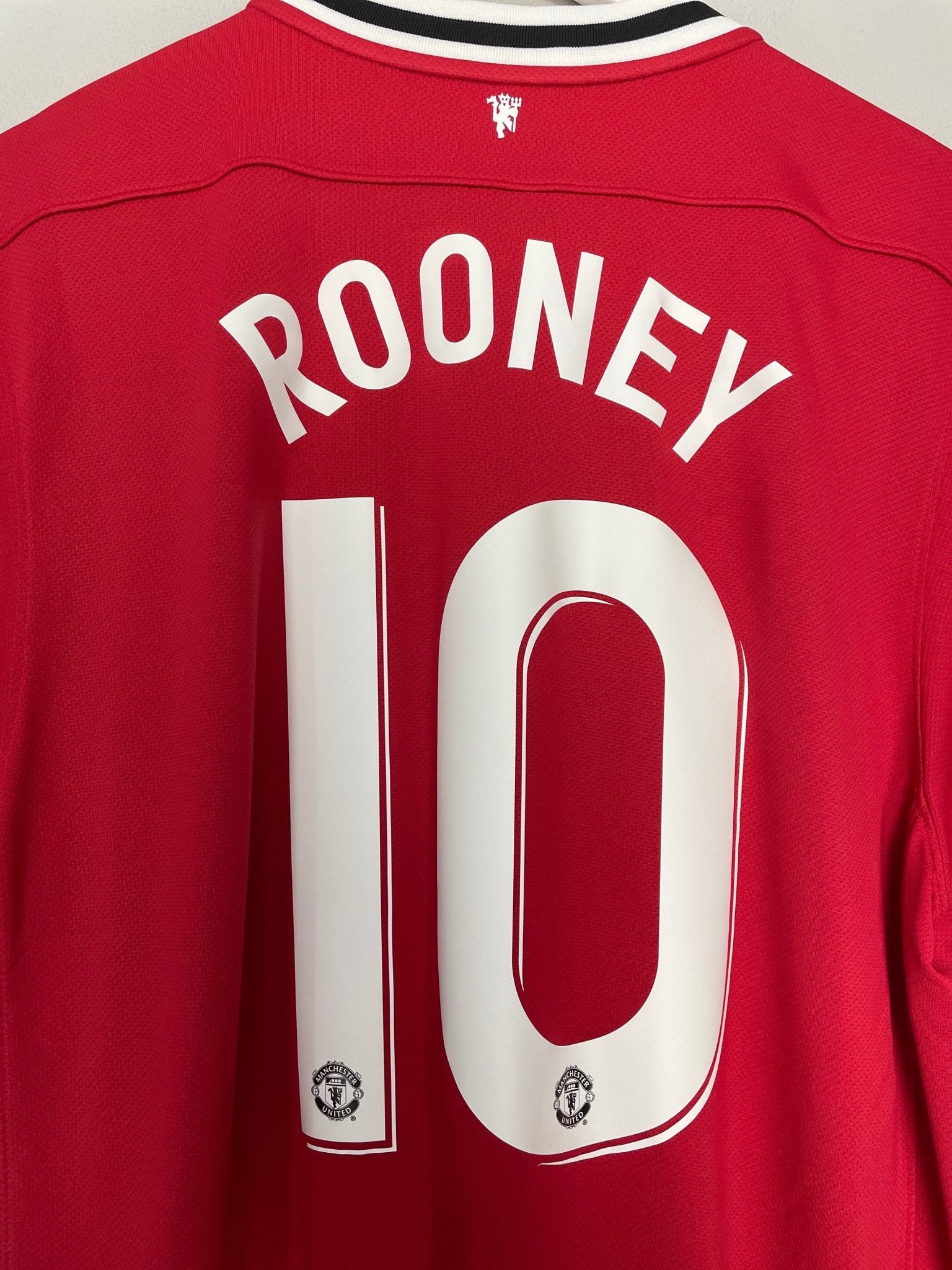 Shop 2011/12 MANCHESTER UNITED ROONEY #10 HOME SHIRT (XL) NIKE, classic football shirts, vintage football shirts & retro soccer jerseys at Cult Kits