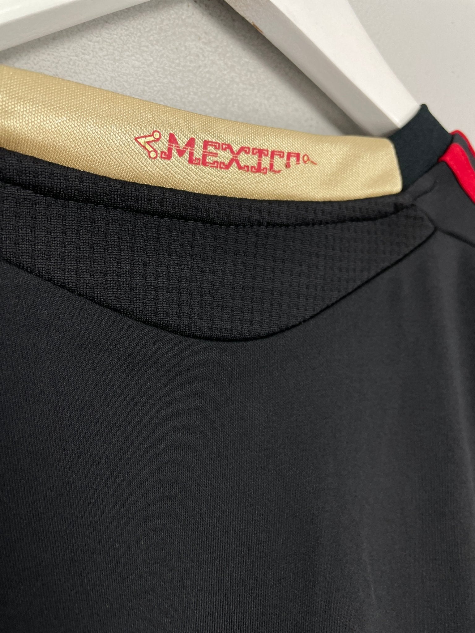 Shop 2011/12 MEXICO AWAY SHIRT (M) ADIDAS, classic football shirts, vintage football shirts & retro soccer jerseys at Cult Kits