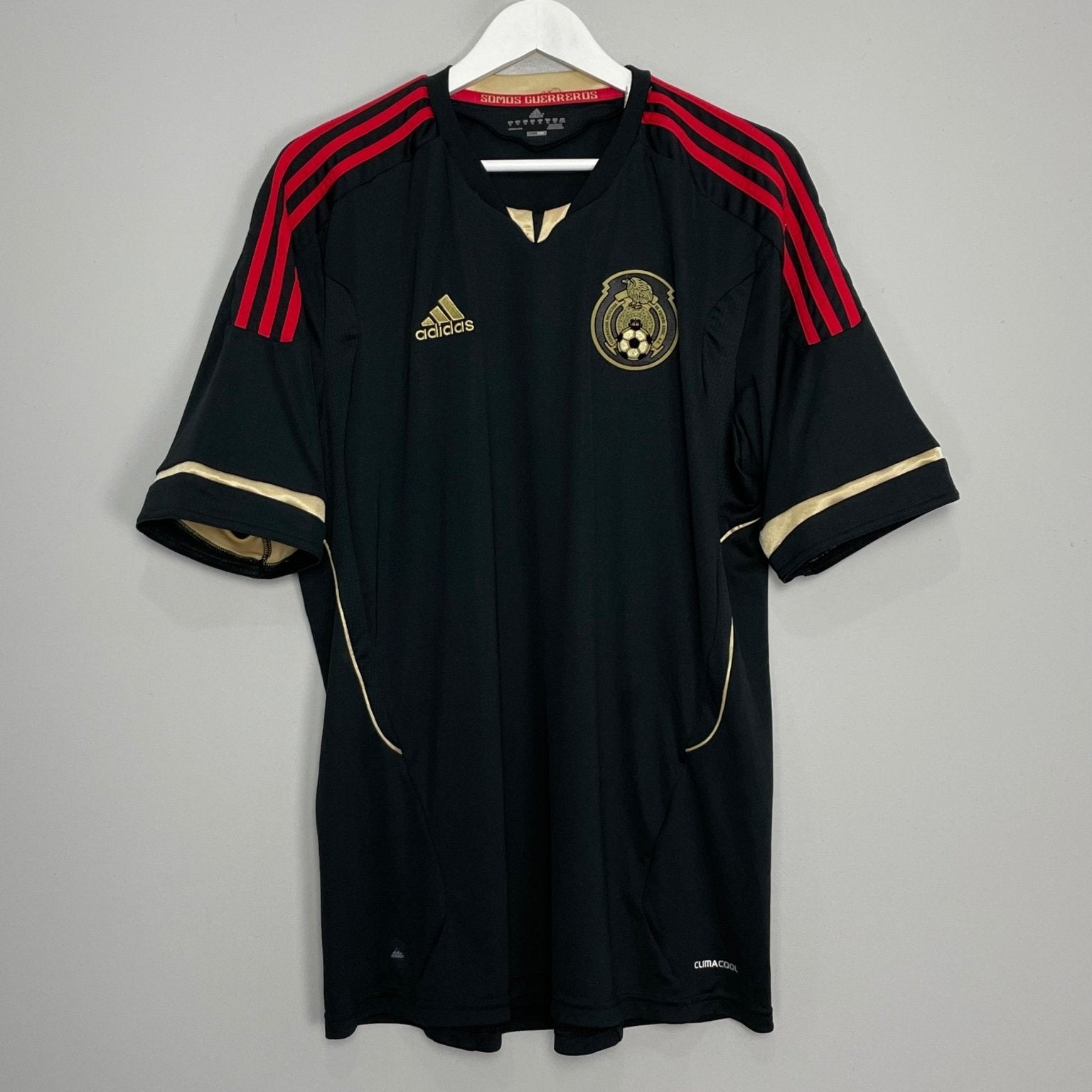 Shop 2011/12 MEXICO AWAY SHIRT (XL) ADIDAS, classic football shirts, vintage football shirts & retro soccer jerseys at Cult Kits