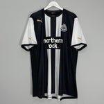 Shop 2011/12 NEWCASTLE BEN ARFA #10 HOME SHIRT (XXL) PUMA, classic football shirts, vintage football shirts & retro soccer jerseys at Cult Kits