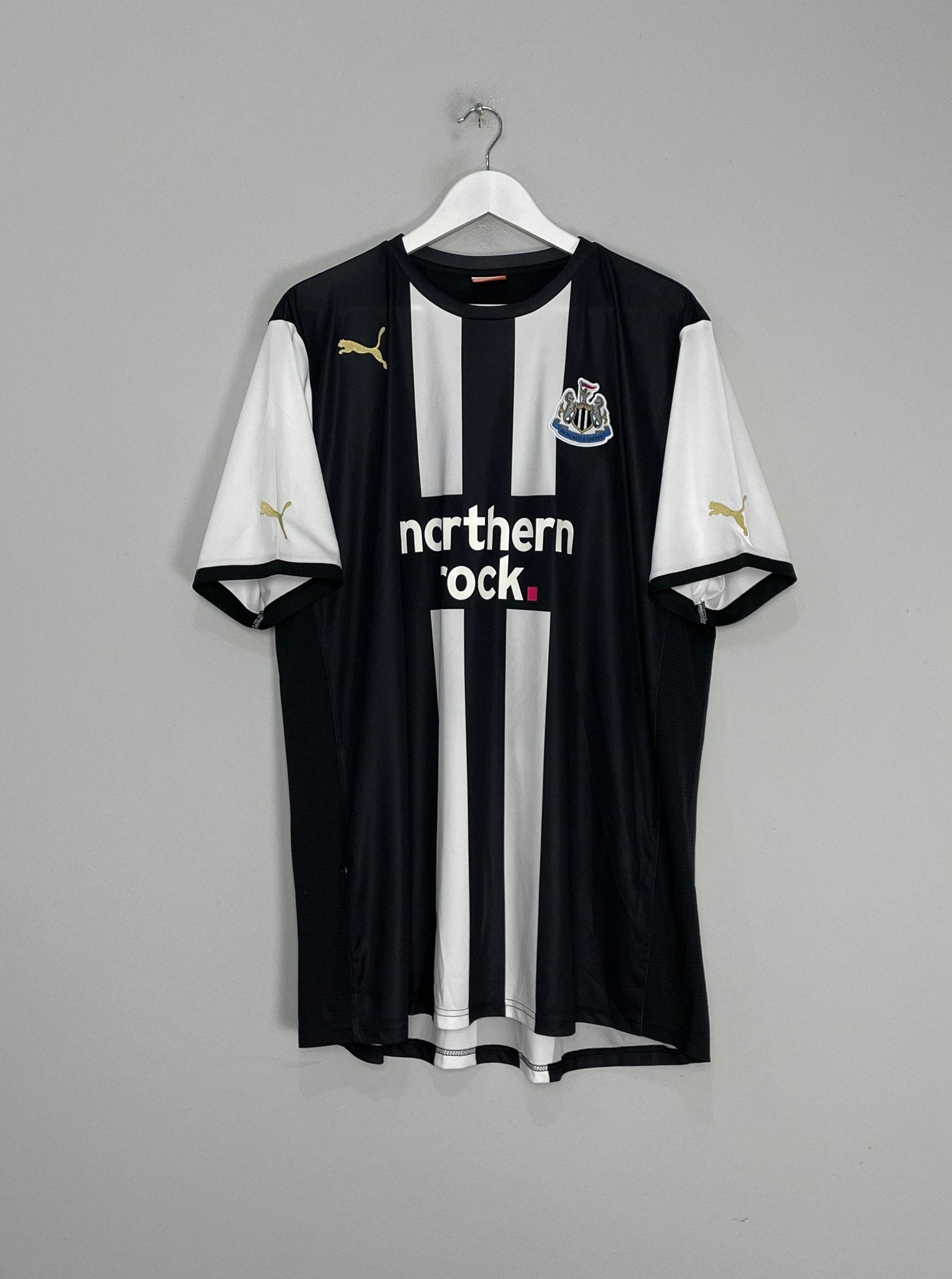 Shop 2011/12 NEWCASTLE BEN ARFA #10 HOME SHIRT (XXL) PUMA, classic football shirts, vintage football shirts & retro soccer jerseys at Cult Kits