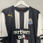 Shop 2011/12 NEWCASTLE BEN ARFA #10 HOME SHIRT (XXL) PUMA, classic football shirts, vintage football shirts & retro soccer jerseys at Cult Kits