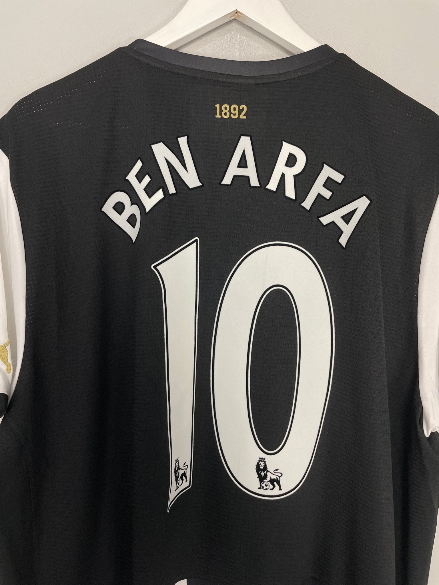 Shop 2011/12 NEWCASTLE BEN ARFA #10 HOME SHIRT (XXL) PUMA, classic football shirts, vintage football shirts & retro soccer jerseys at Cult Kits