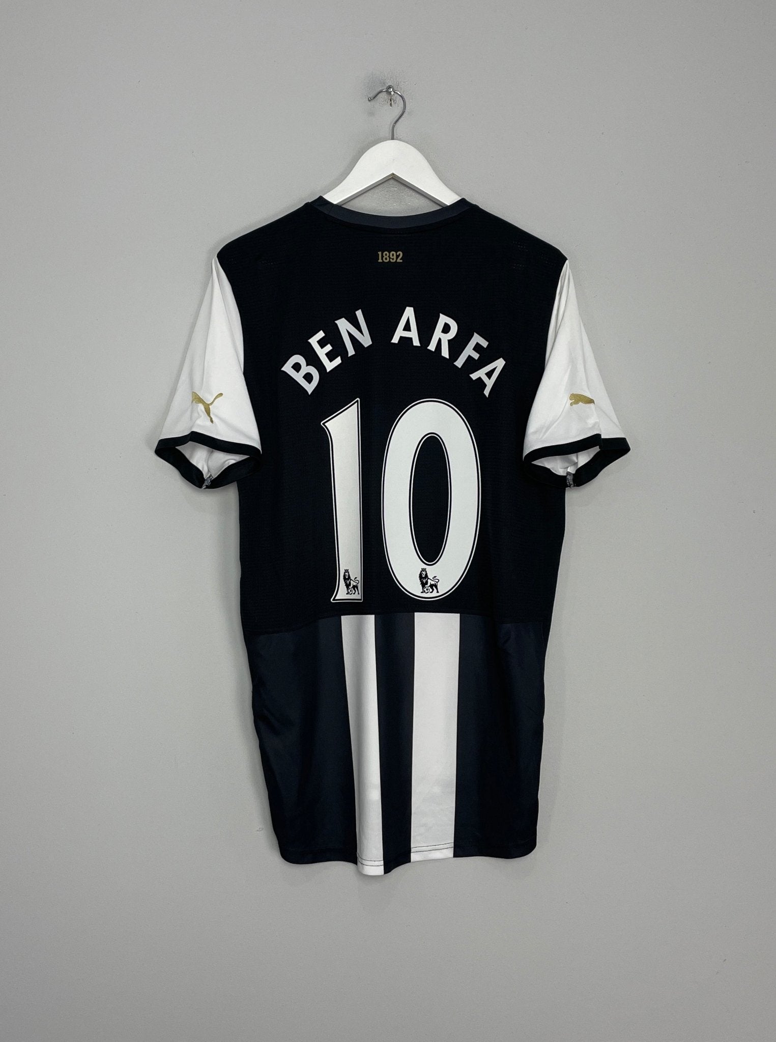 Shop 2011/12 NEWCASTLE UNITED BEN ARFA #10 HOME SHIRT (L) PUMA, classic football shirts, vintage football shirts & retro soccer jerseys at Cult Kits